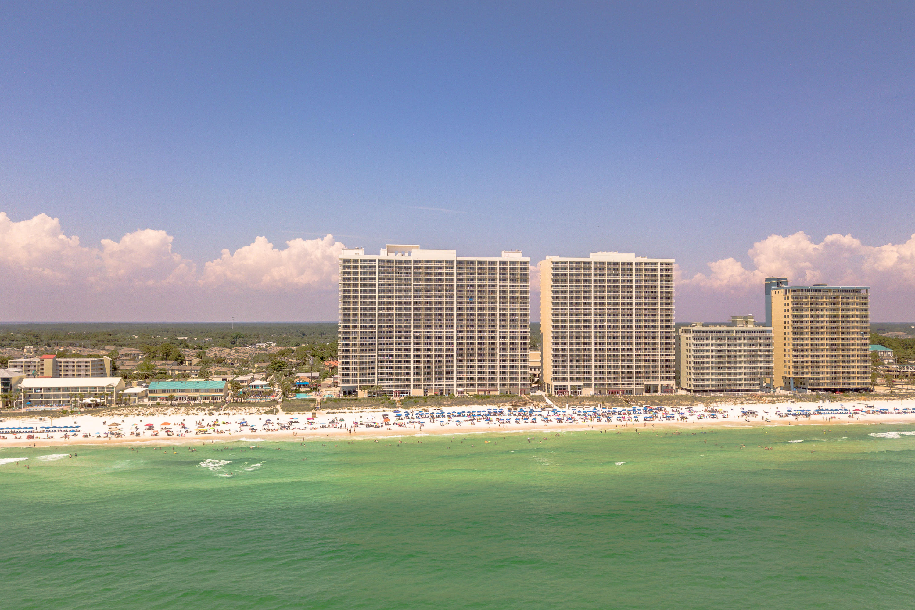 MAJESTIC BEACH TOWERS I - Residential