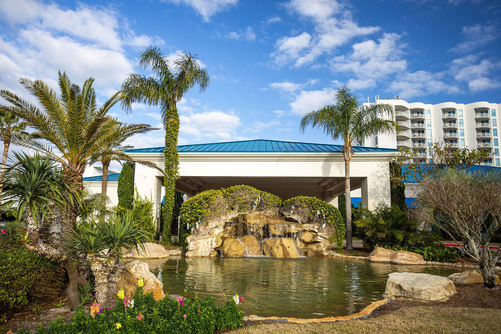 THE PALMS OF DESTIN - Residential