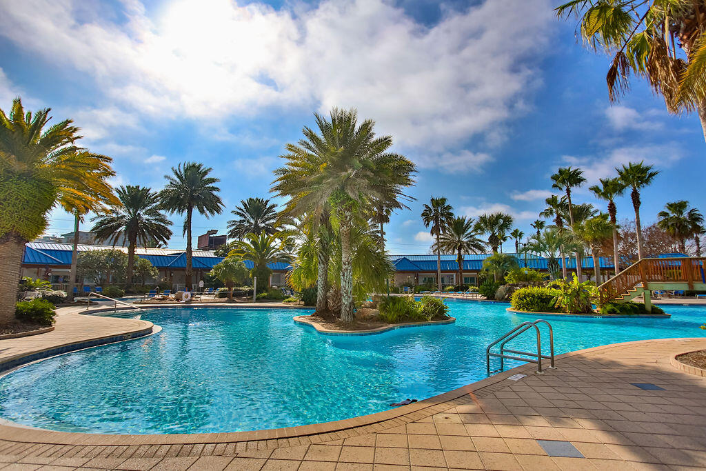 THE PALMS OF DESTIN - Residential
