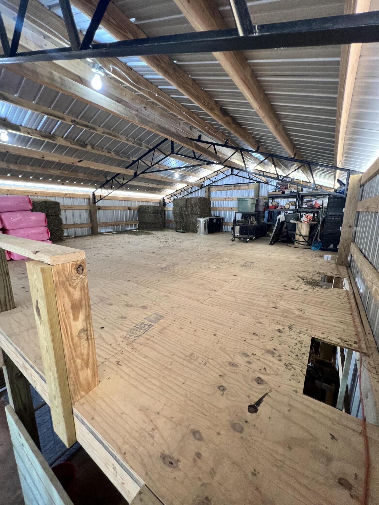 NO RECORDED SUBDIVISION - Farm