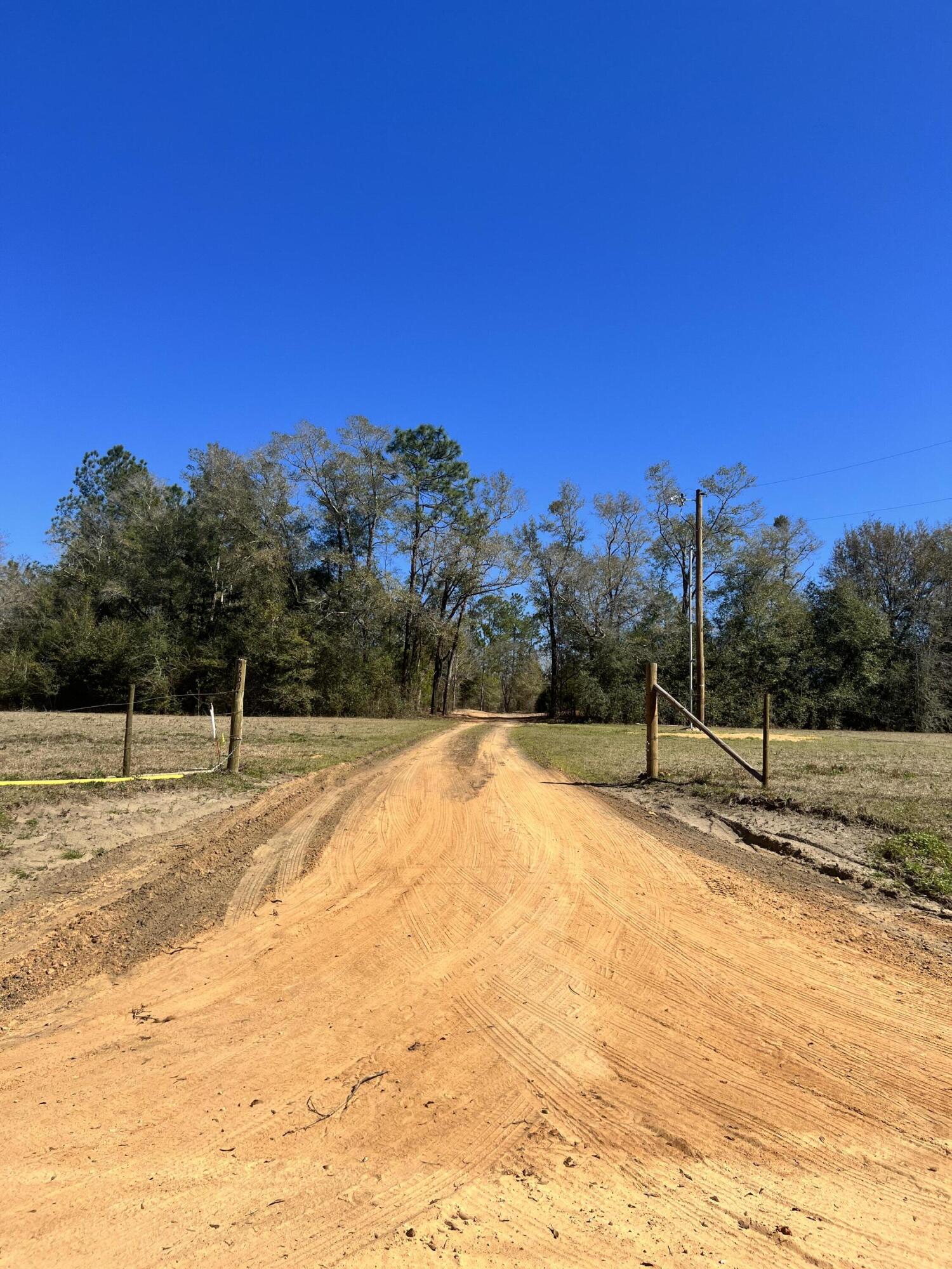 NO RECORDED SUBDIVISION - Farm