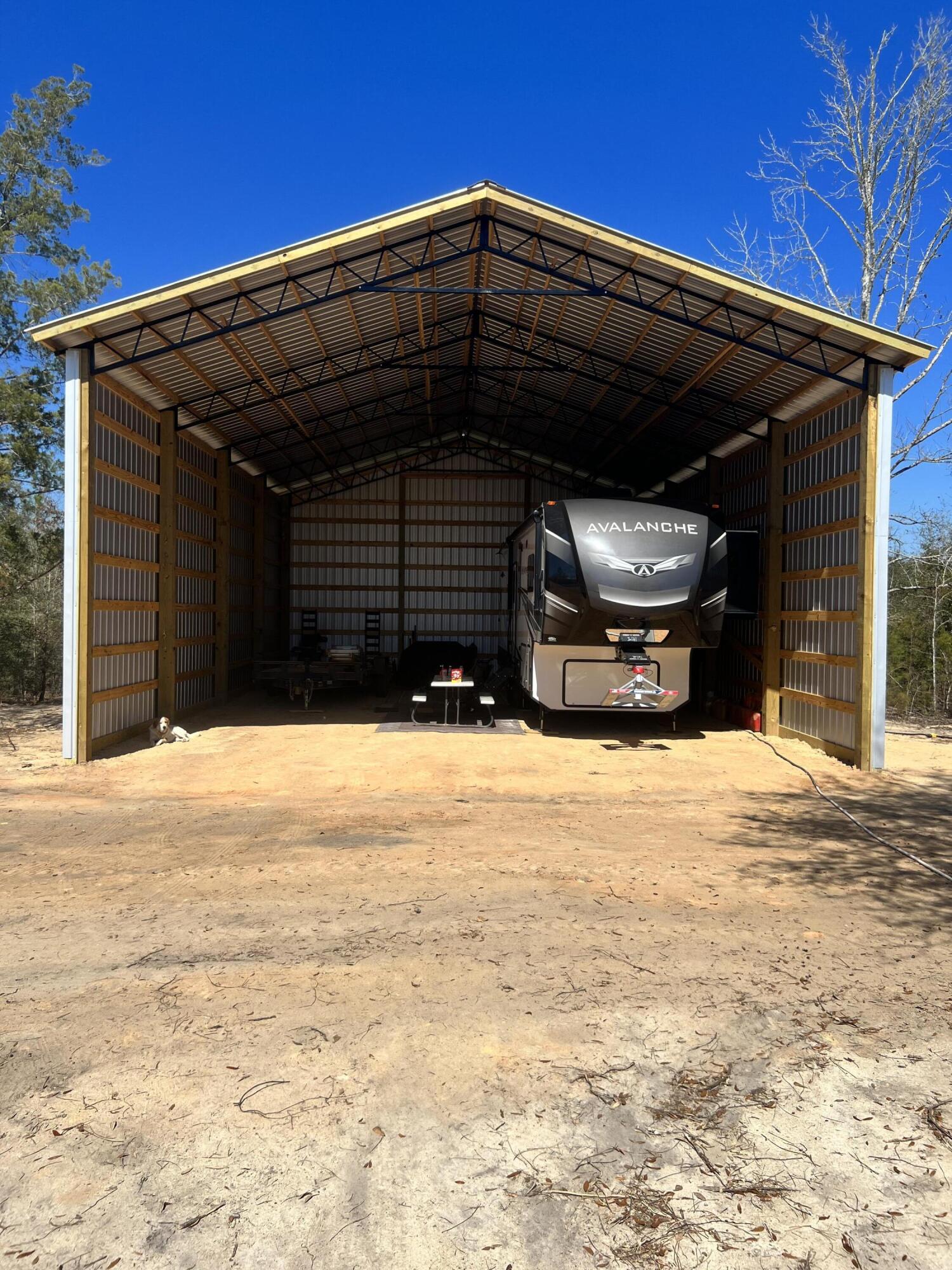 NO RECORDED SUBDIVISION - Farm