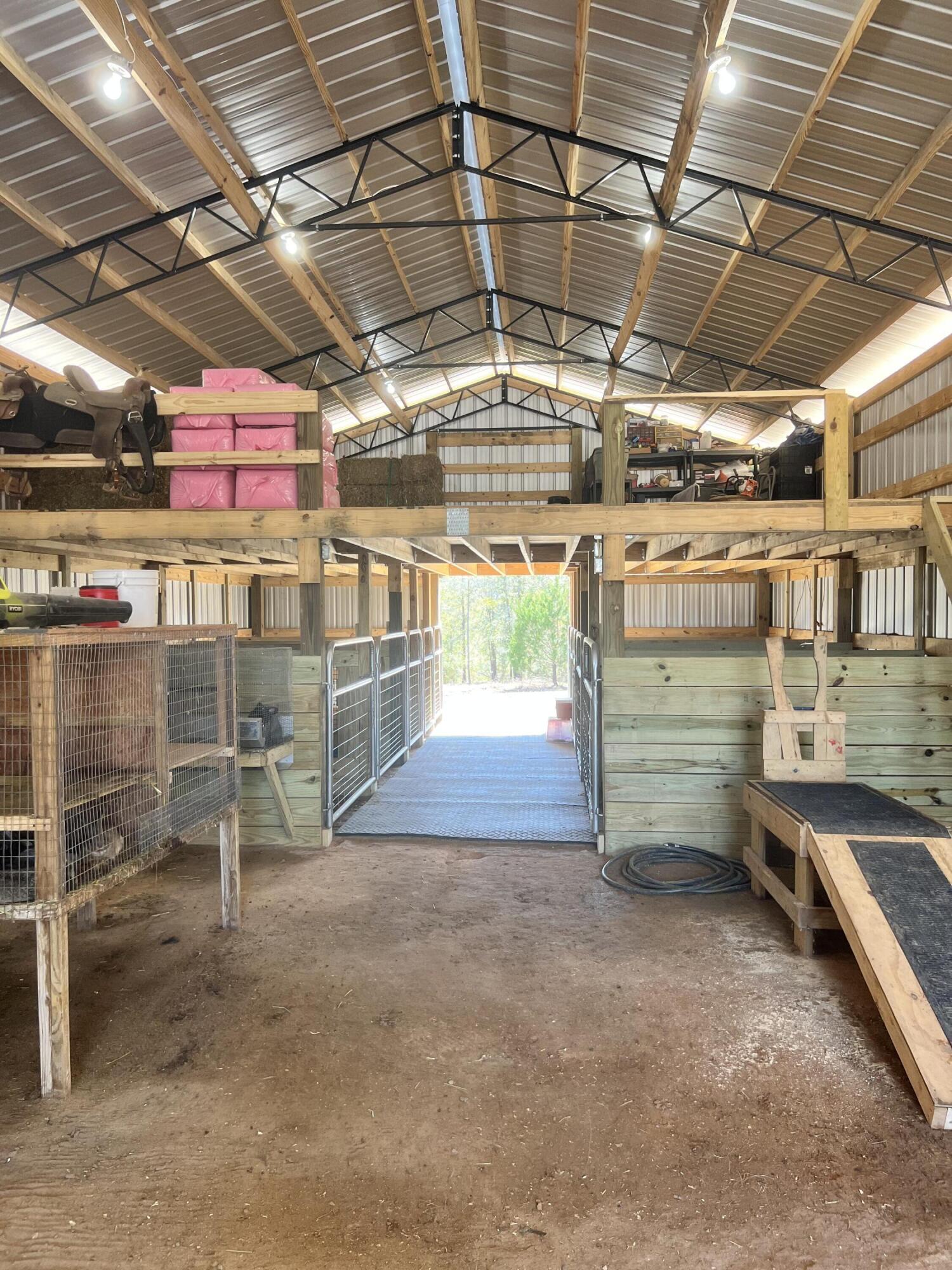 NO RECORDED SUBDIVISION - Farm