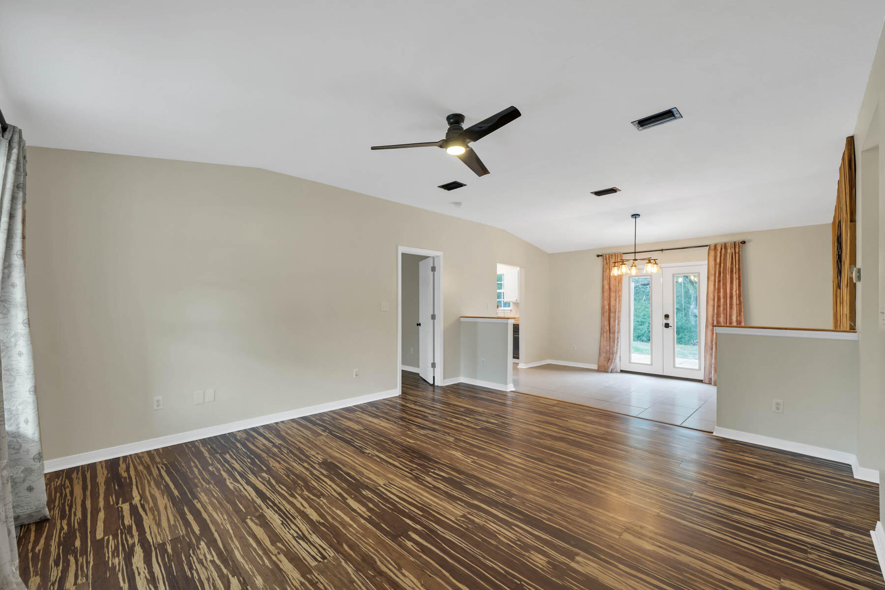 HOLLEY BY THE SEA - Residential