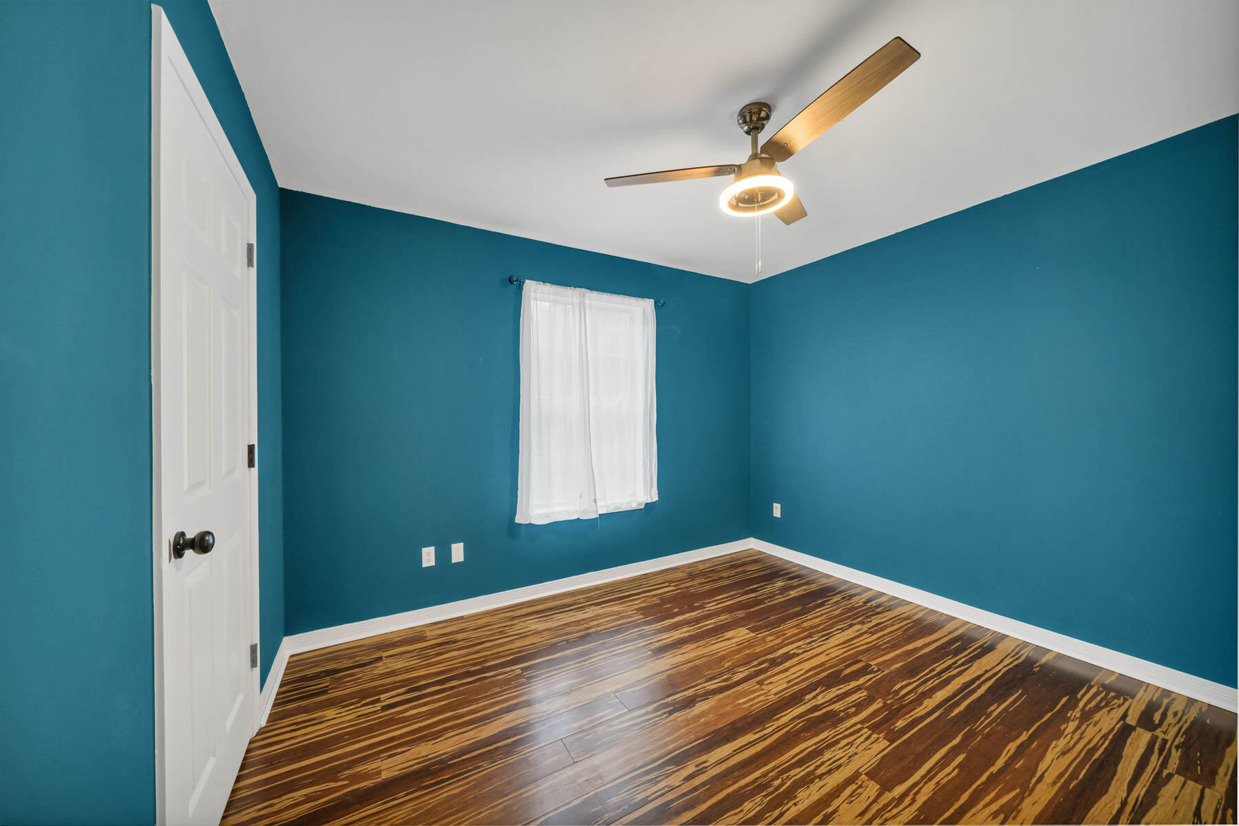 HOLLEY BY THE SEA - Residential