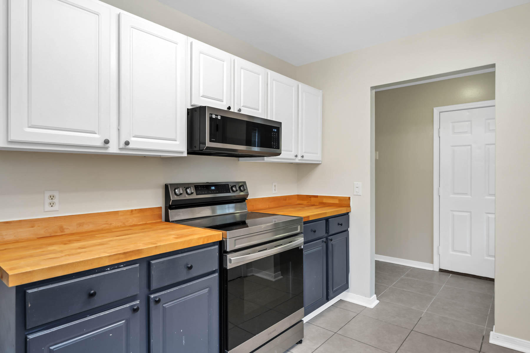 HOLLEY BY THE SEA - Residential