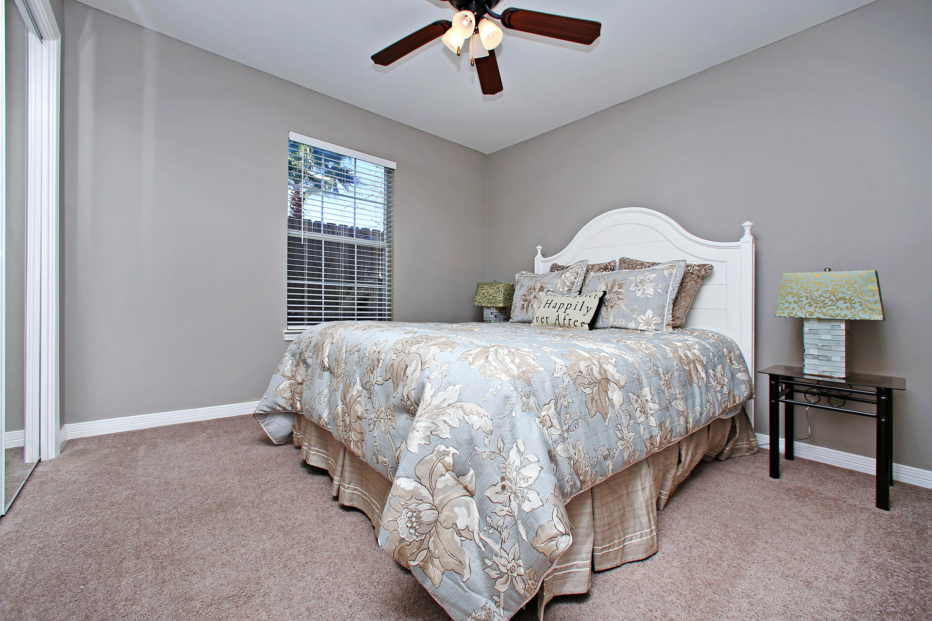 LAKE CHARLESTON - Residential