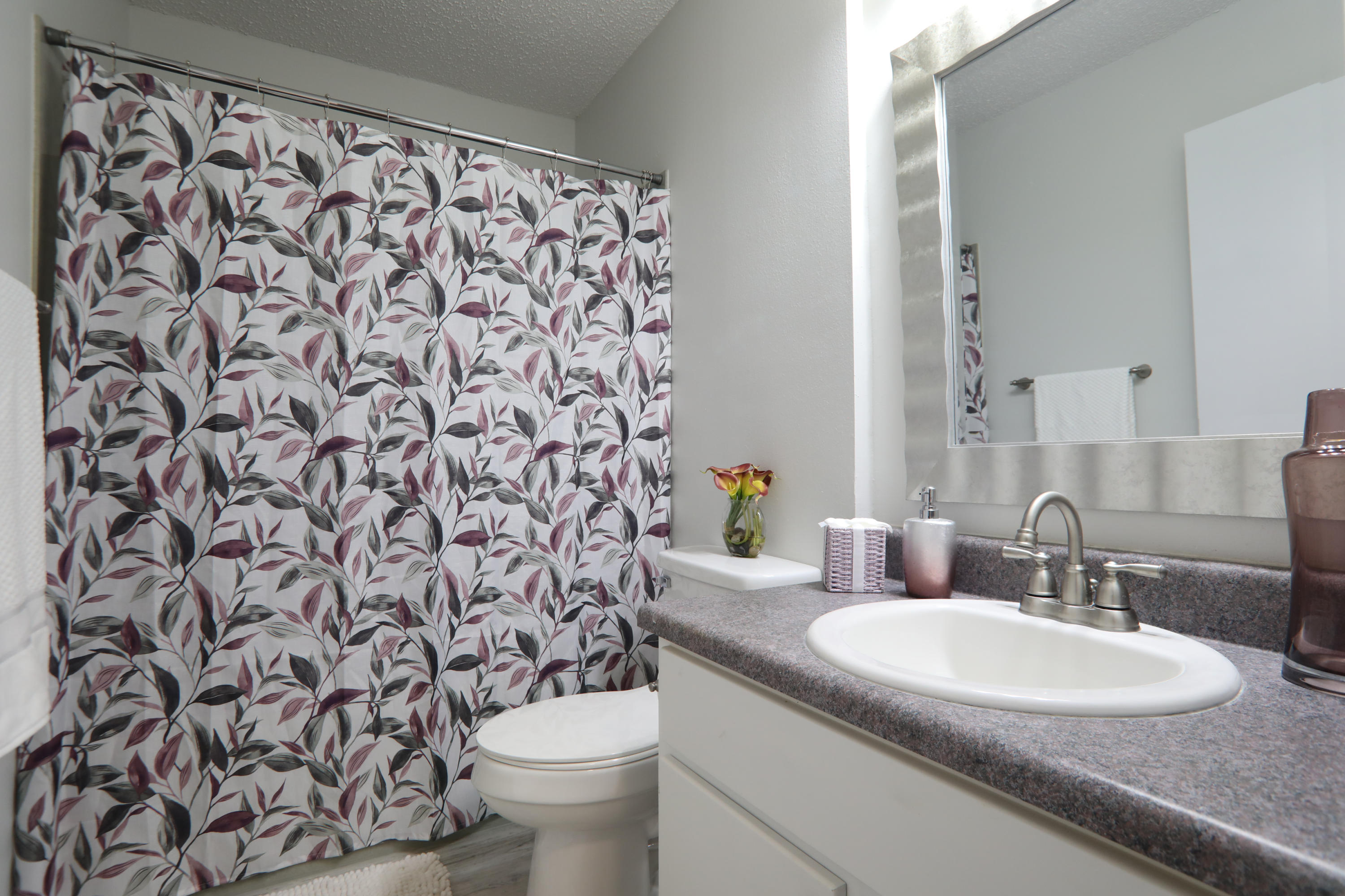 SOUTH POINTE EST - Residential