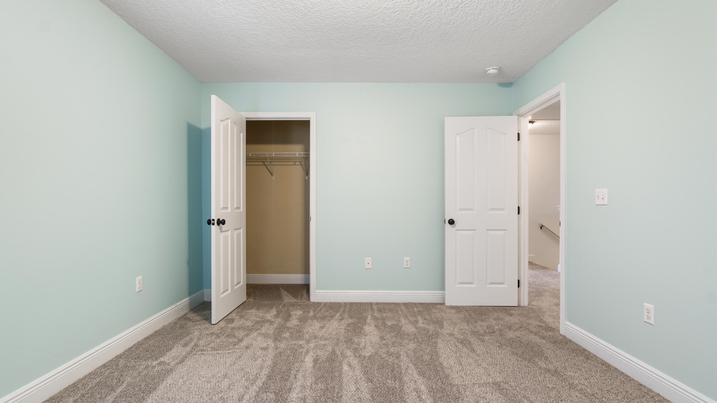 HARRISON'S WALK - Residential