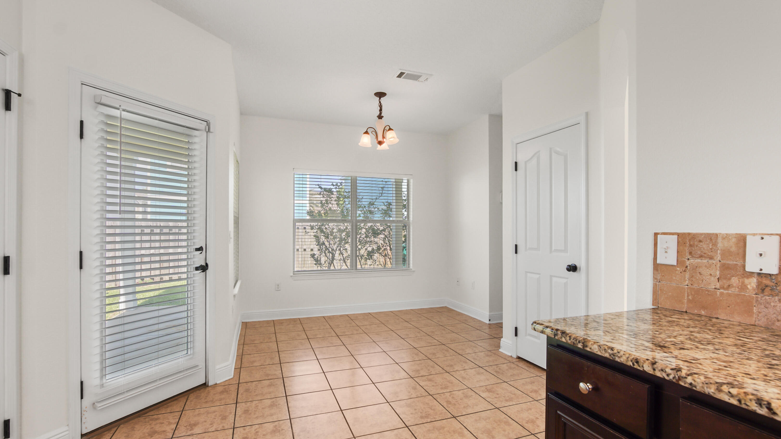 HARRISON'S WALK - Residential