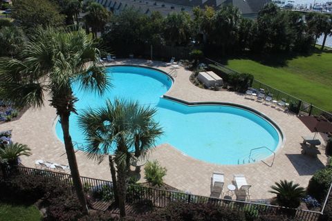 A home in Fort Walton Beach