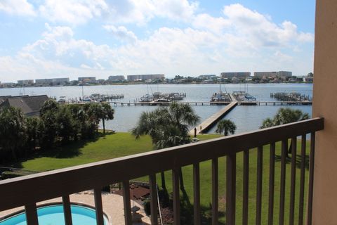 A home in Fort Walton Beach