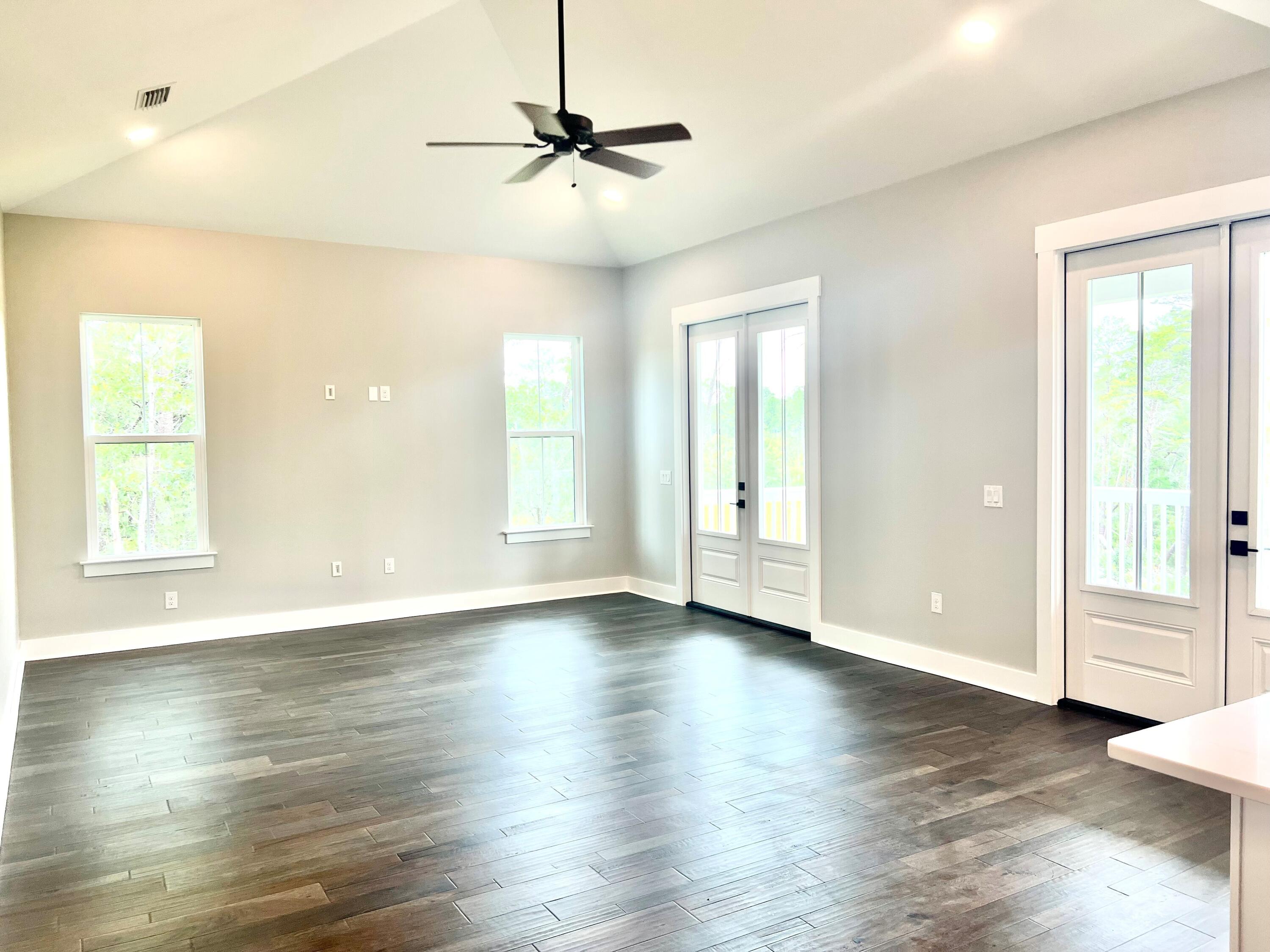 DEER MOSS CREEK - Residential