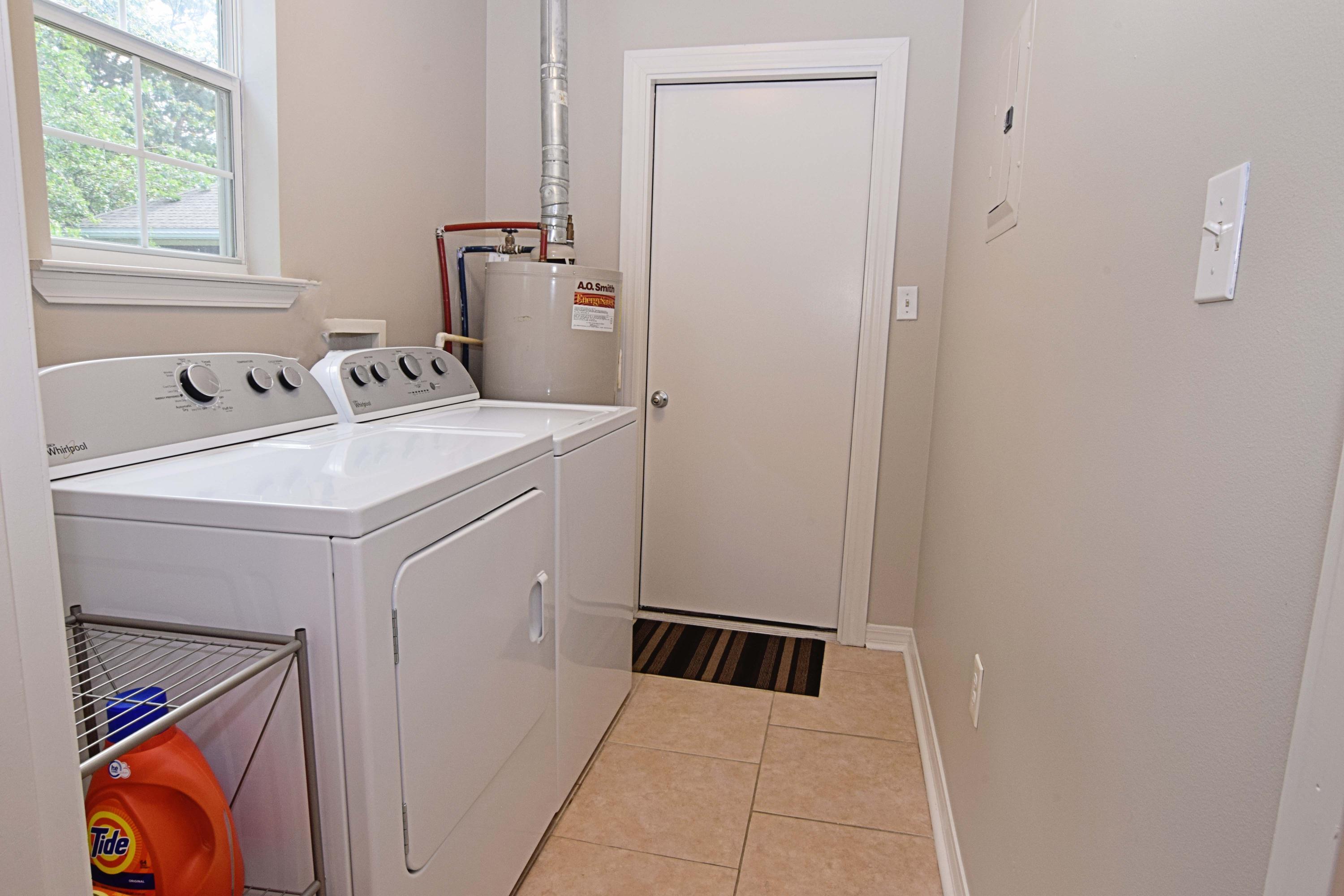 12-1s-23-253f-0002-0110 - Residential