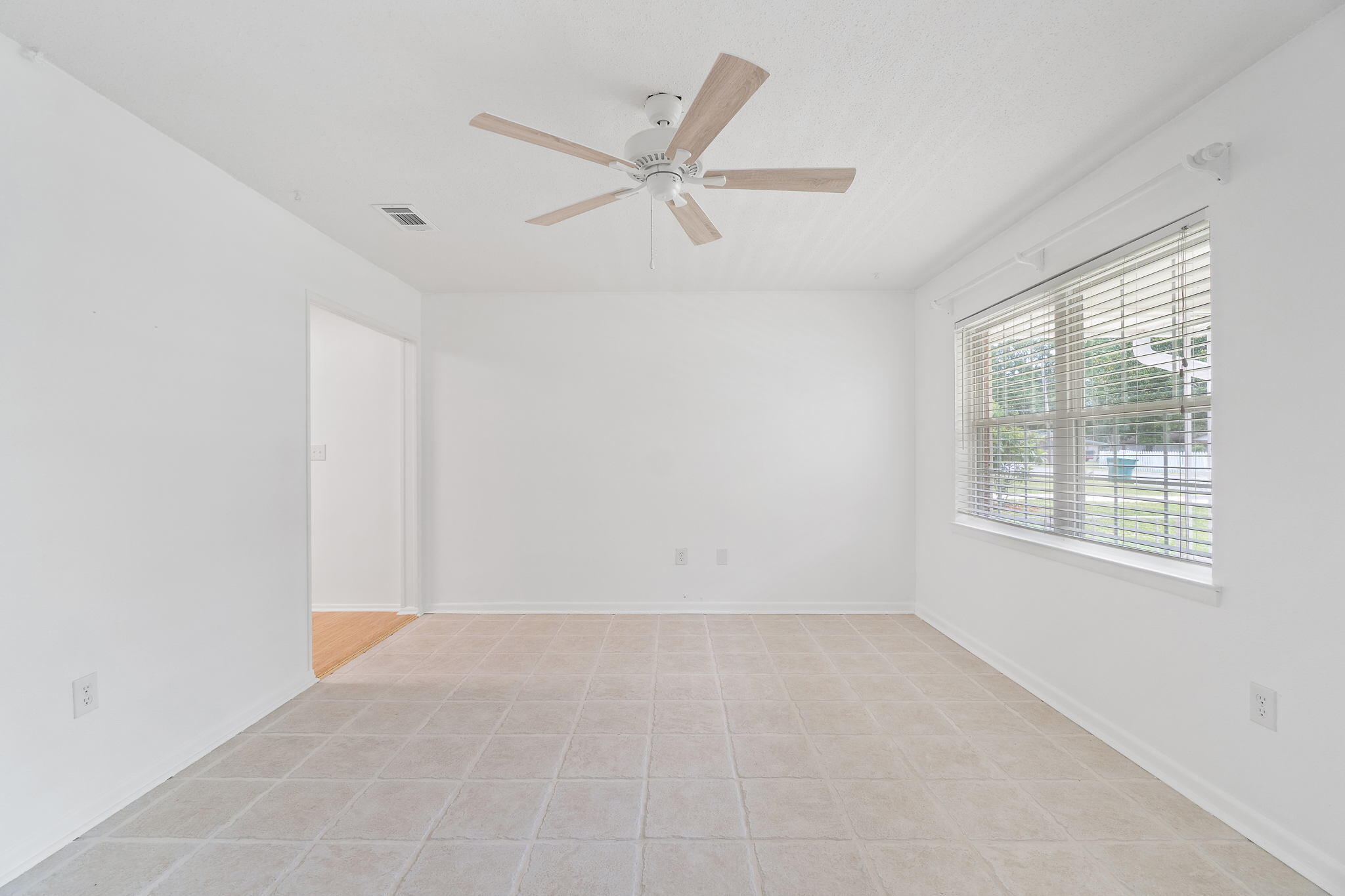 LAKEWOOD 1ST ADDN - Residential