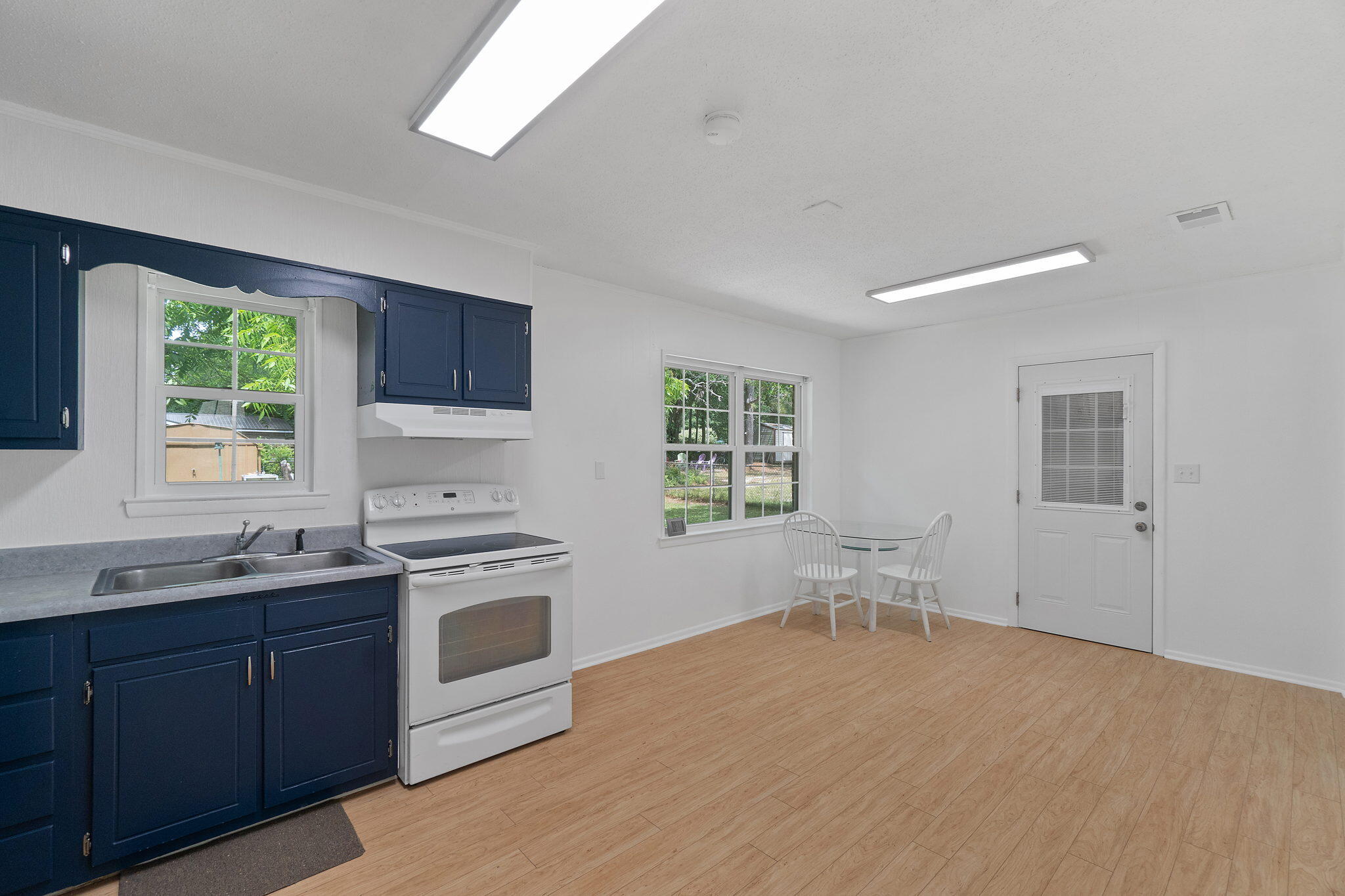 LAKEWOOD 1ST ADDN - Residential