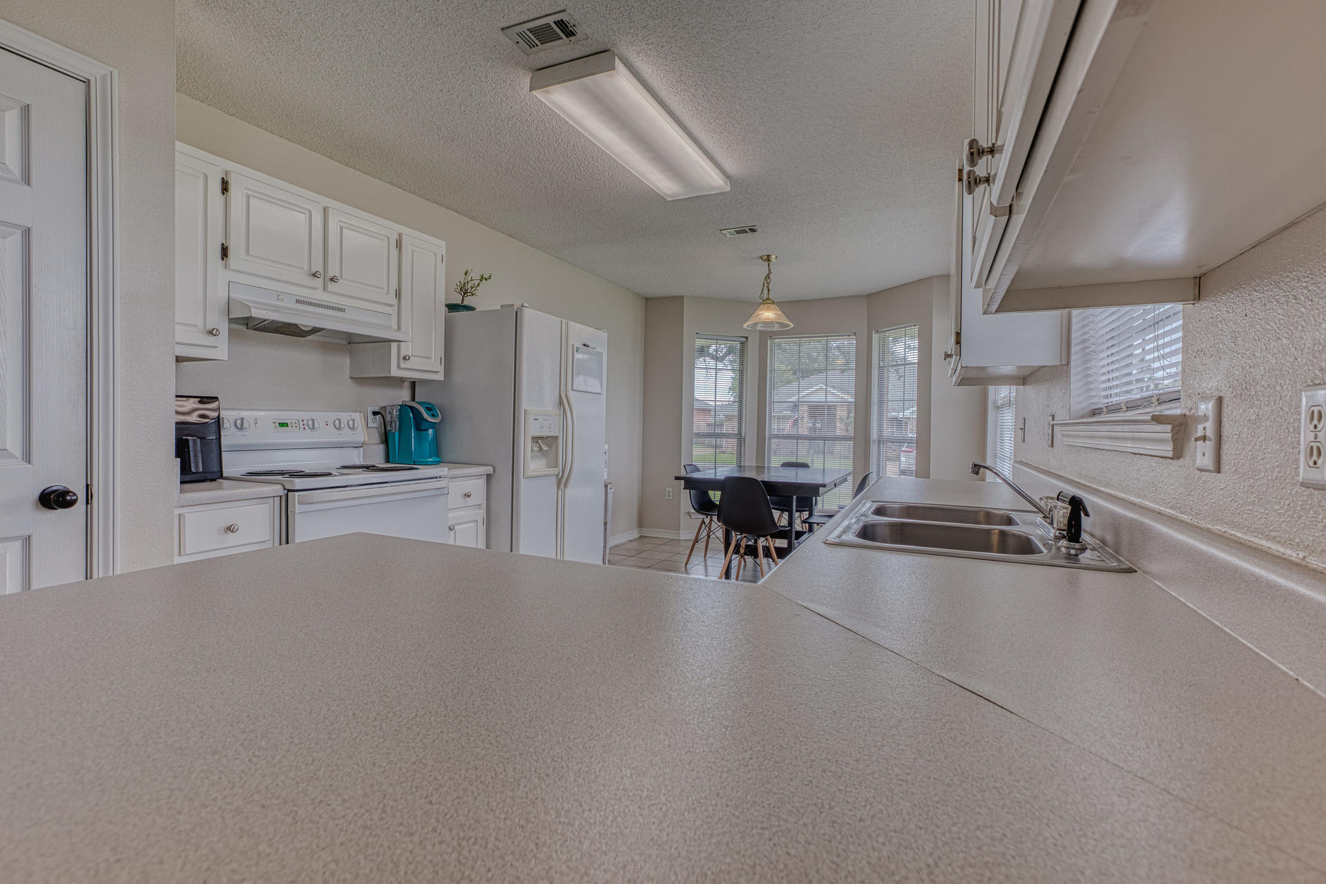 CHEROKEE BEND S/D - Residential Lease