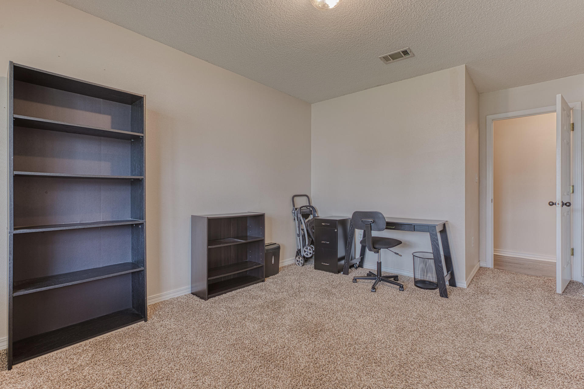 CHEROKEE BEND S/D - Residential Lease
