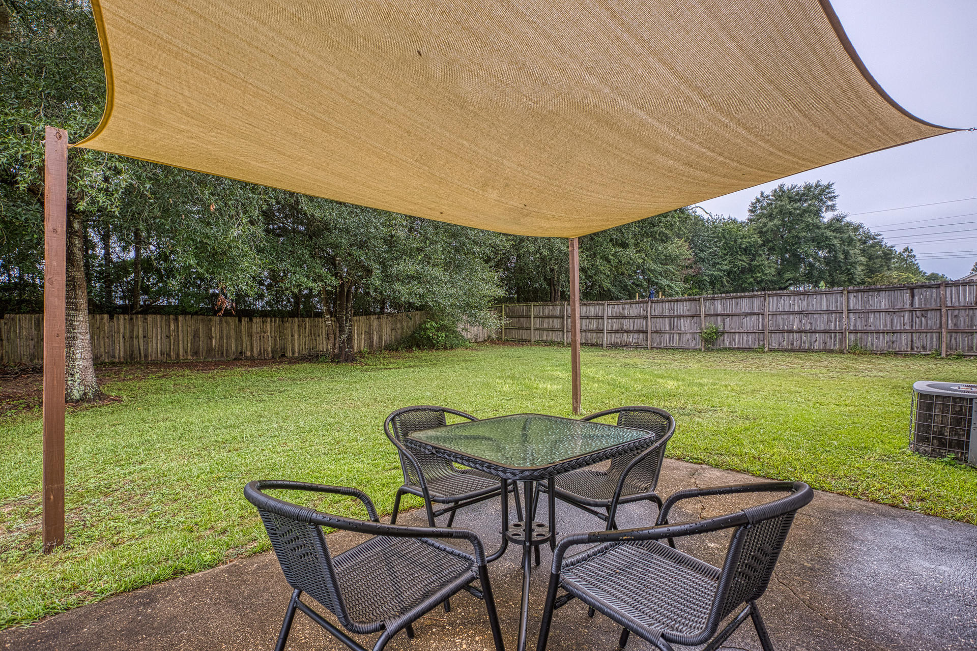 CHEROKEE BEND S/D - Residential Lease