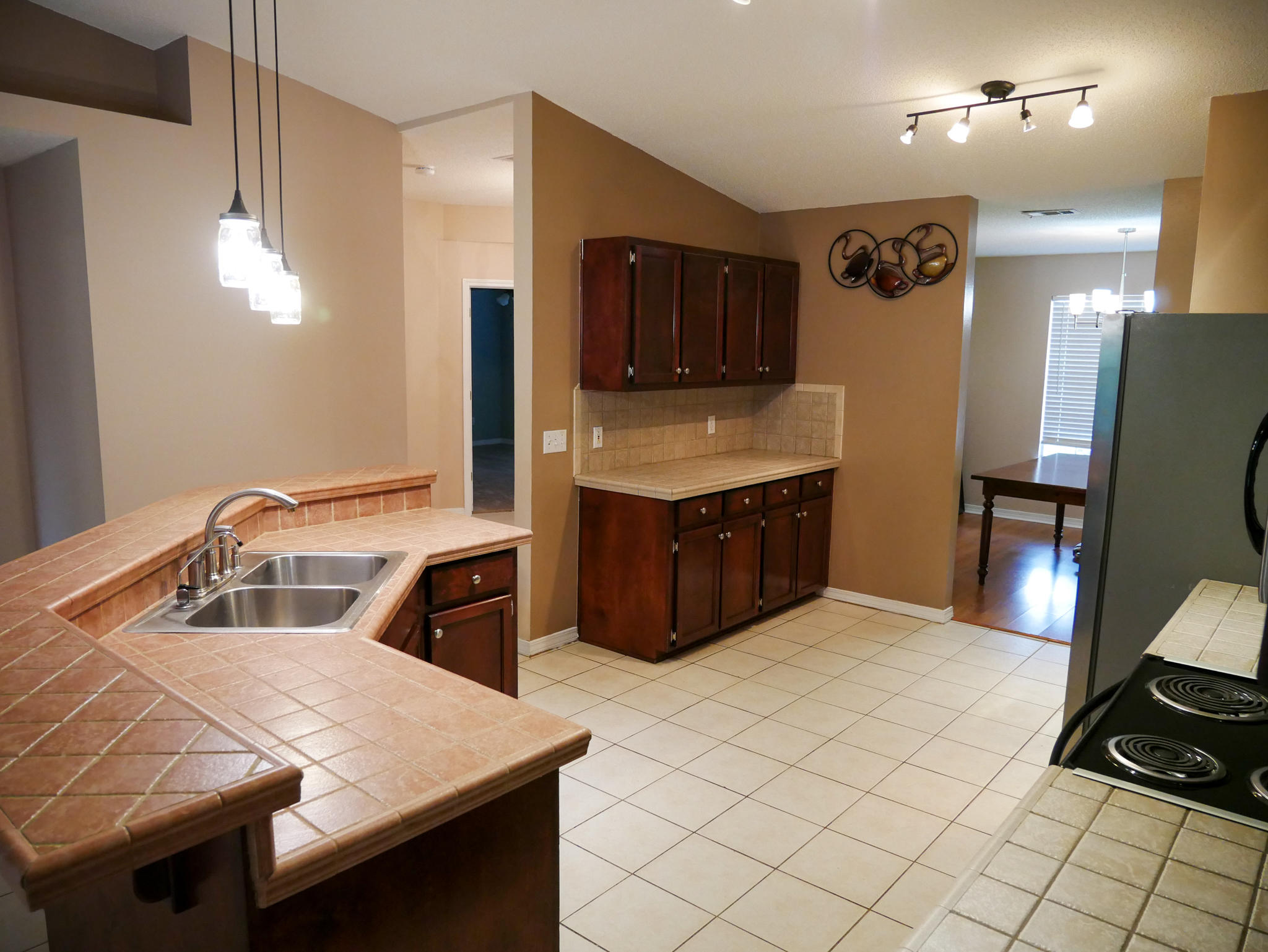 STEEPLECHASE PH II - Residential