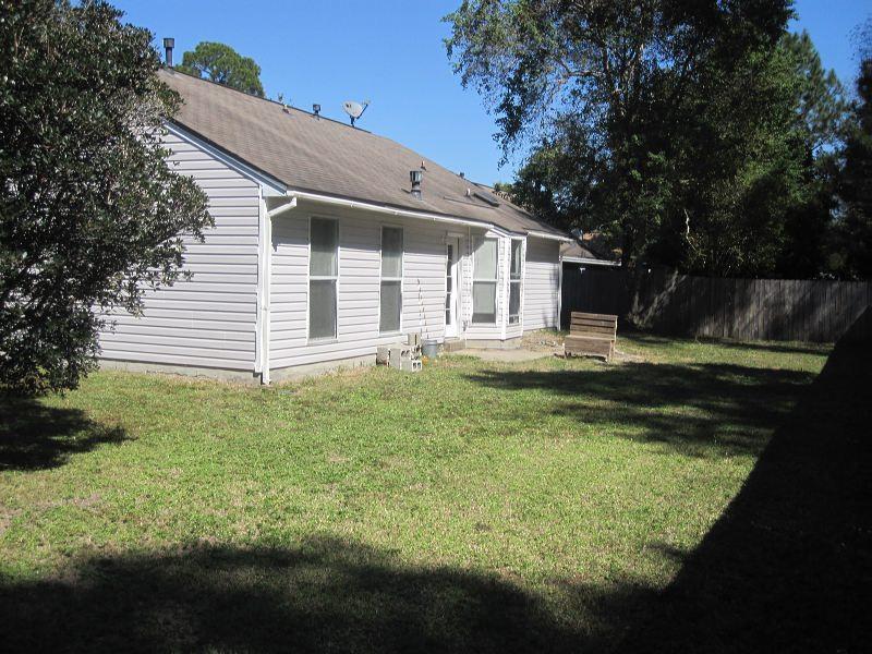 PINE MEADOWS 2ND ADDN - Residential Lease