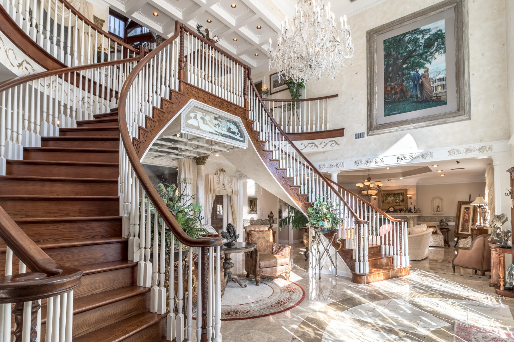 WHISPERING OAKS - Residential