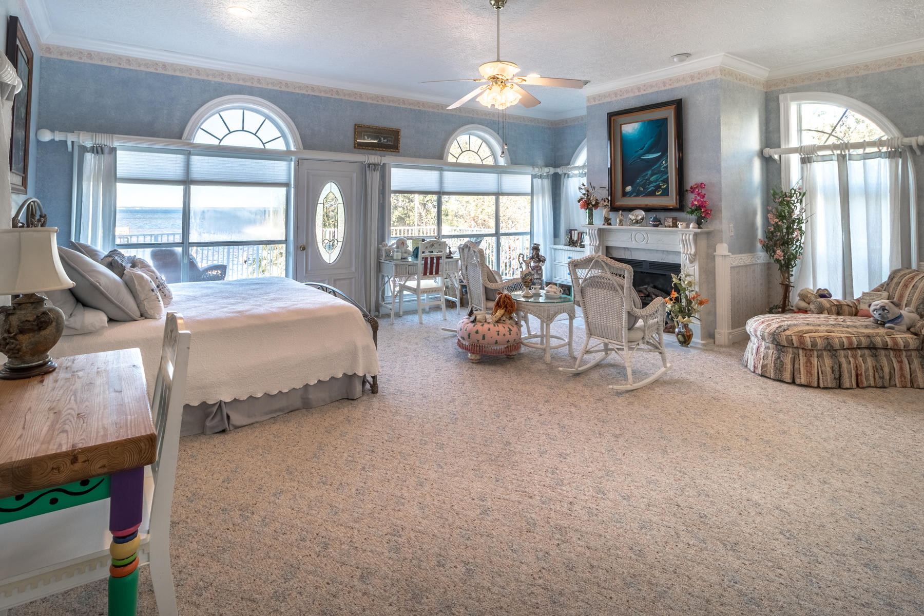 WHISPERING OAKS - Residential