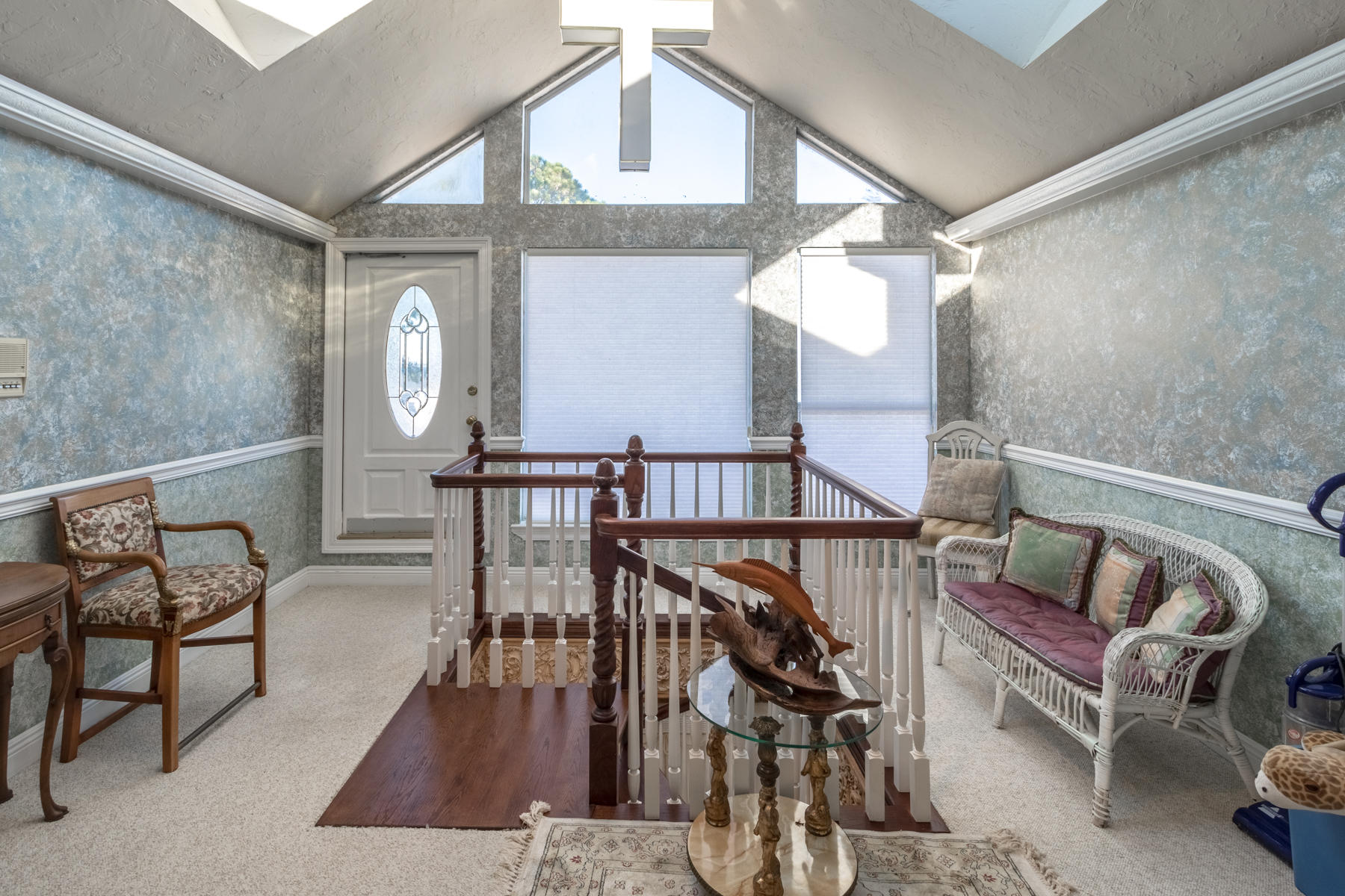WHISPERING OAKS - Residential