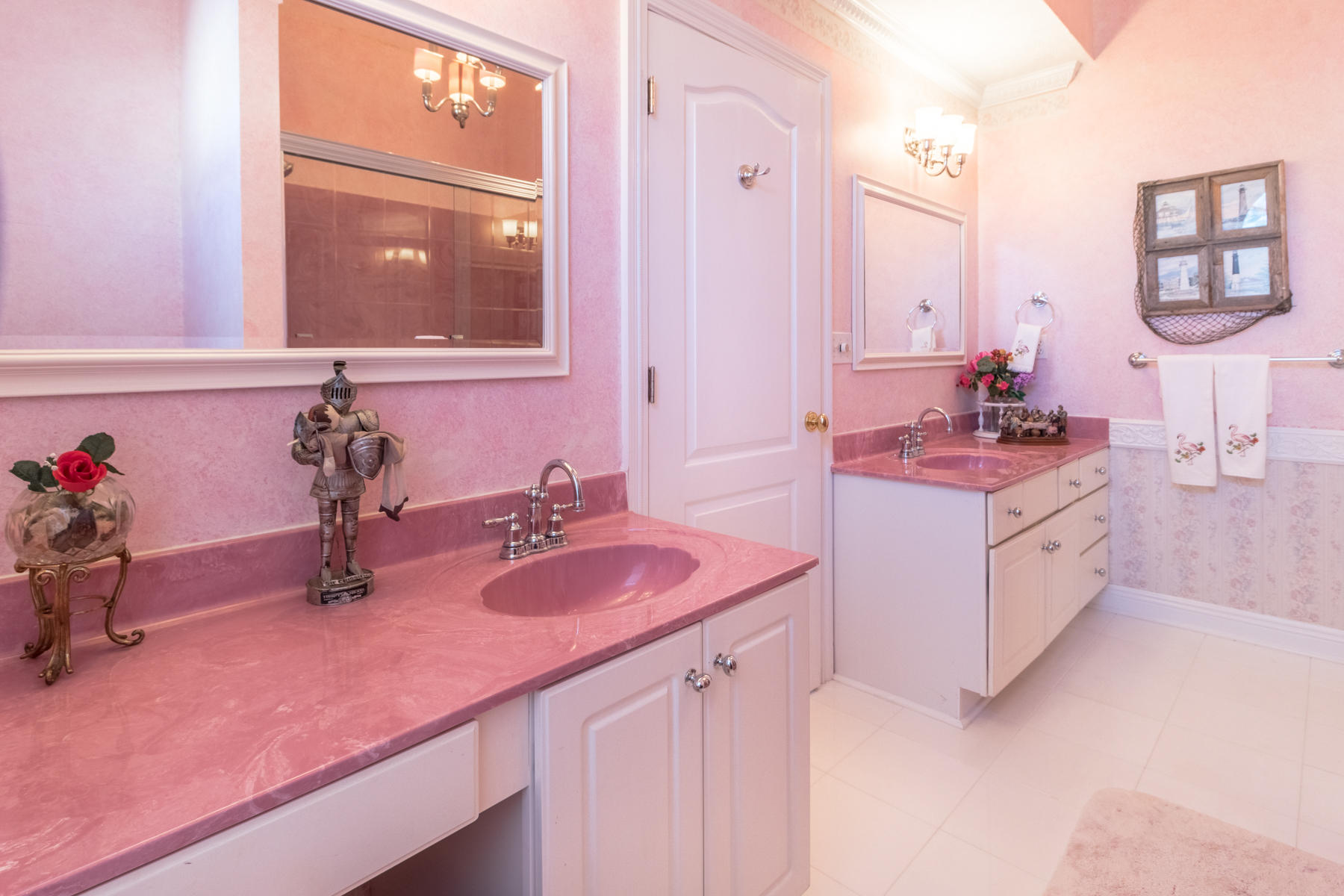 WHISPERING OAKS - Residential
