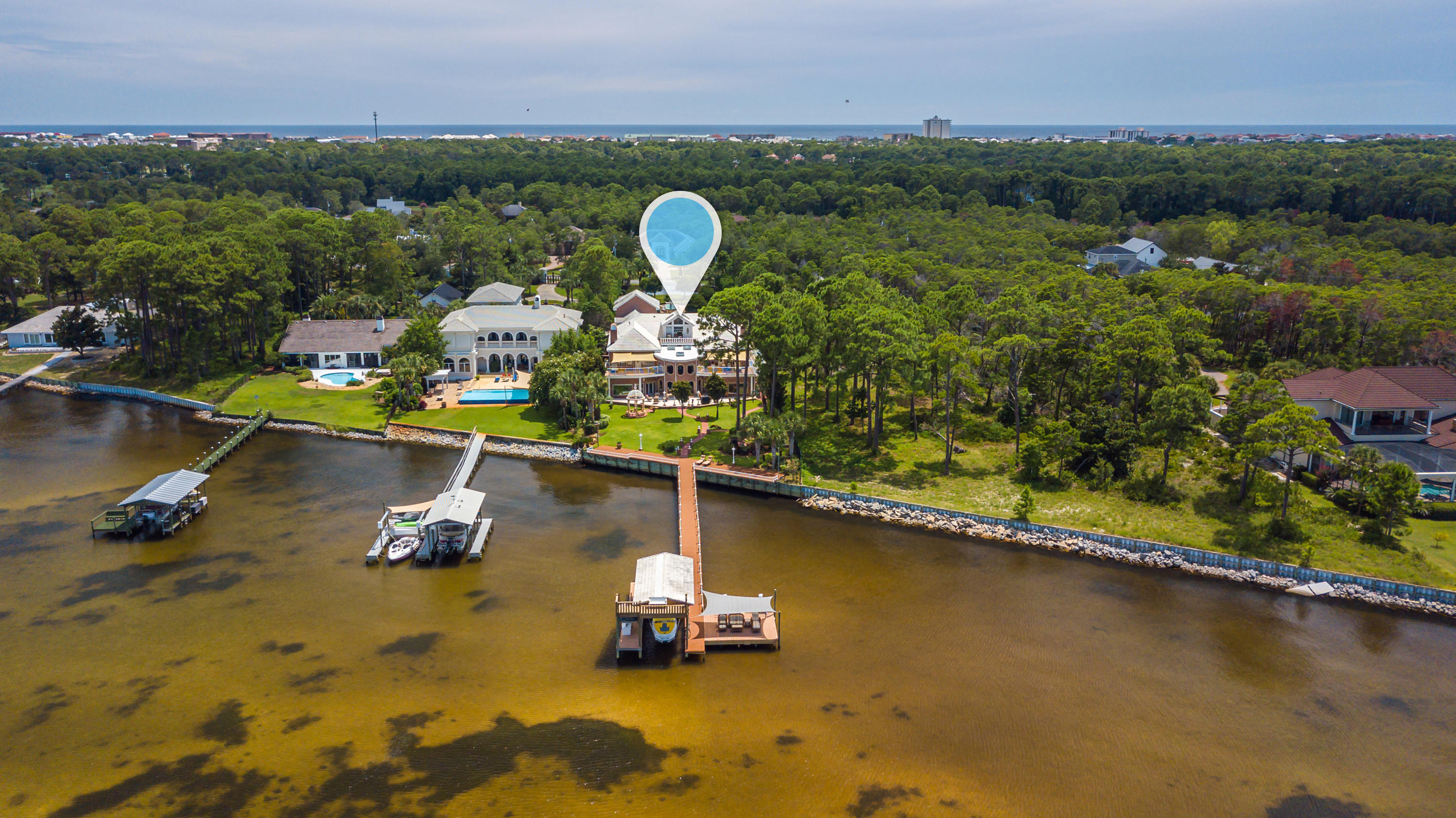 WHISPERING OAKS - Residential