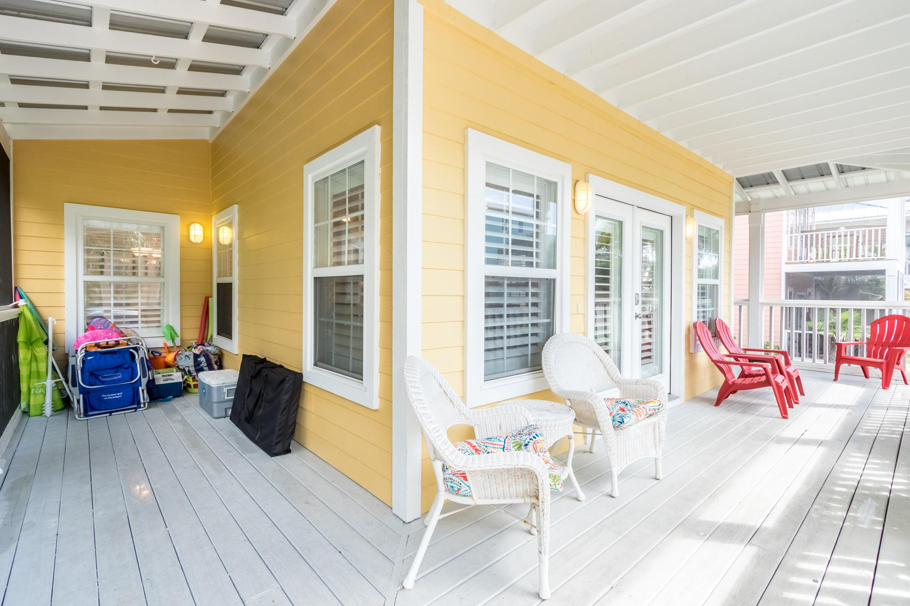 SUNRISE BEACH - Residential