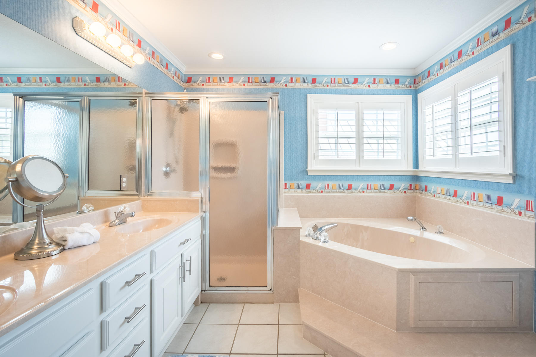 SUNRISE BEACH - Residential