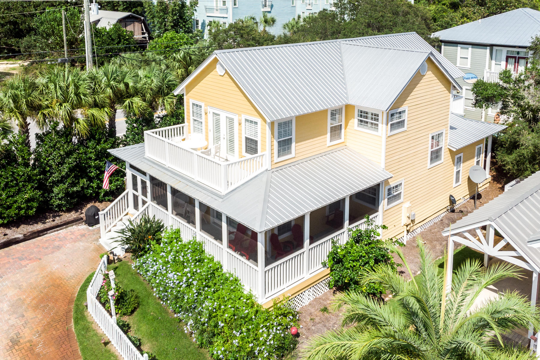 SUNRISE BEACH - Residential