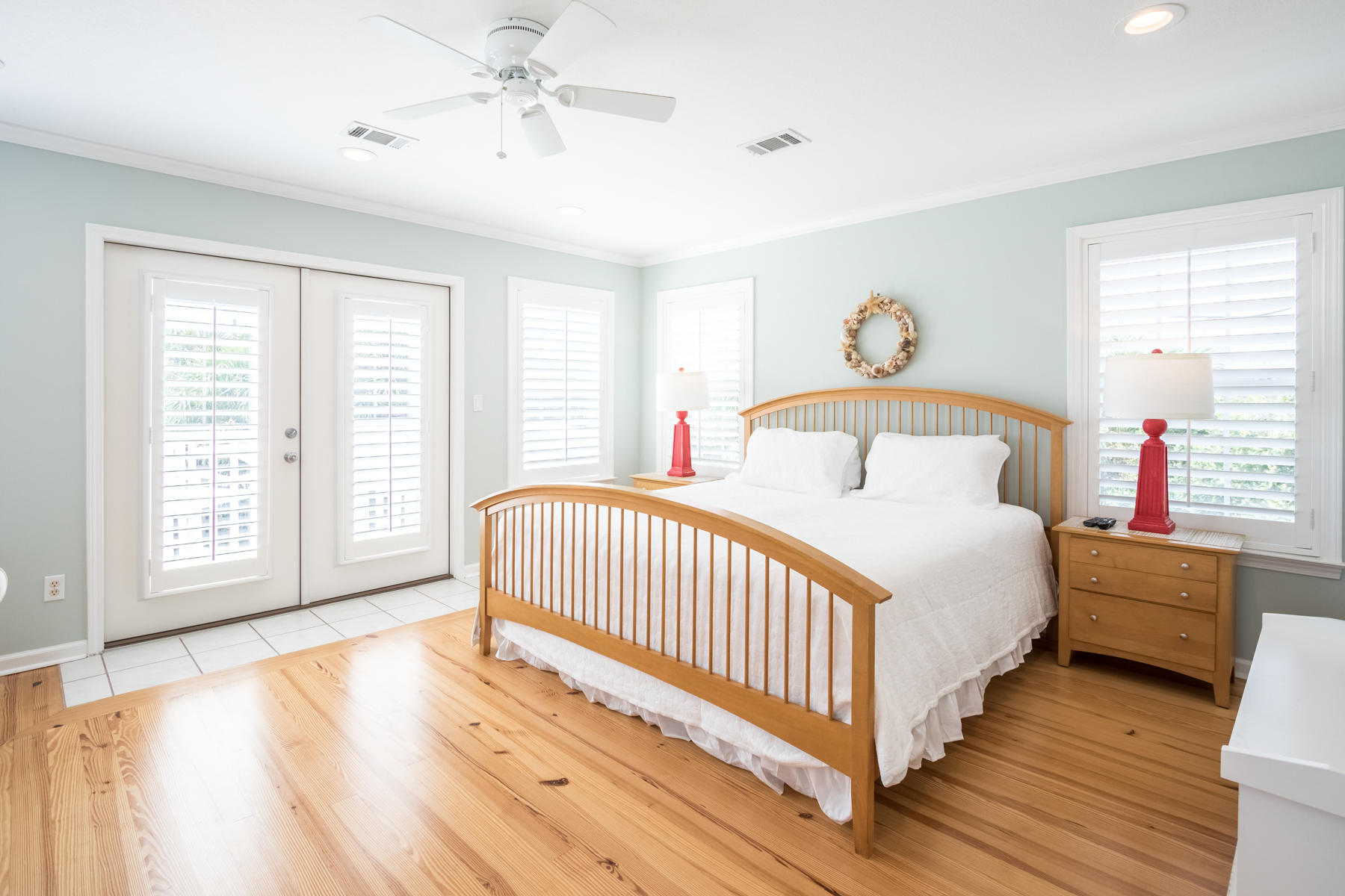 SUNRISE BEACH - Residential