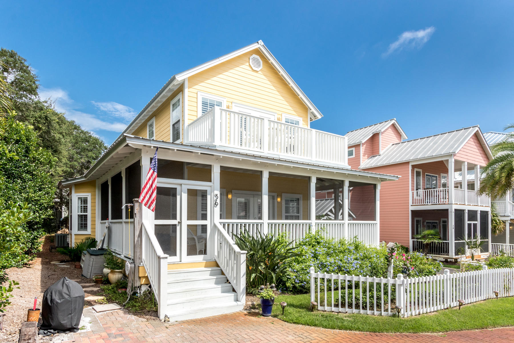 SUNRISE BEACH - Residential