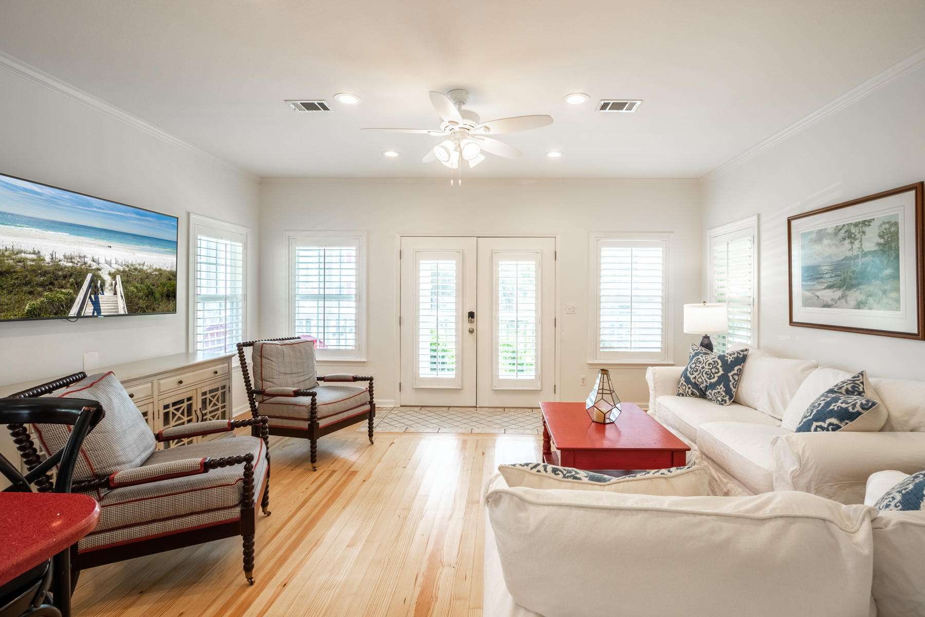 SUNRISE BEACH - Residential