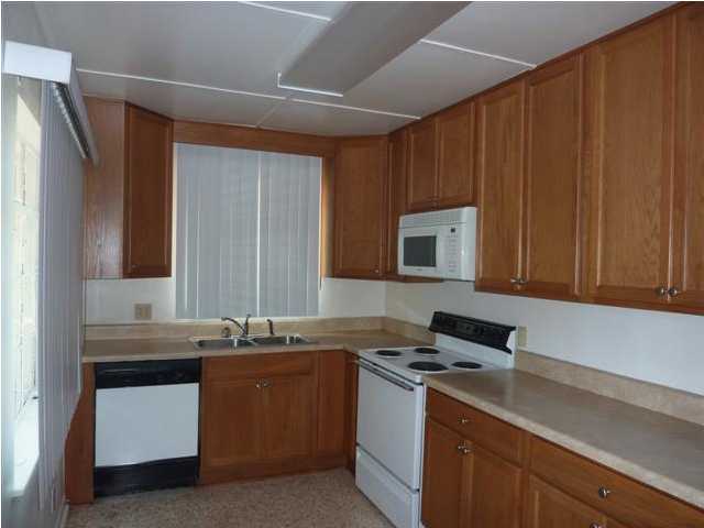 PINEVIEW - Residential Lease