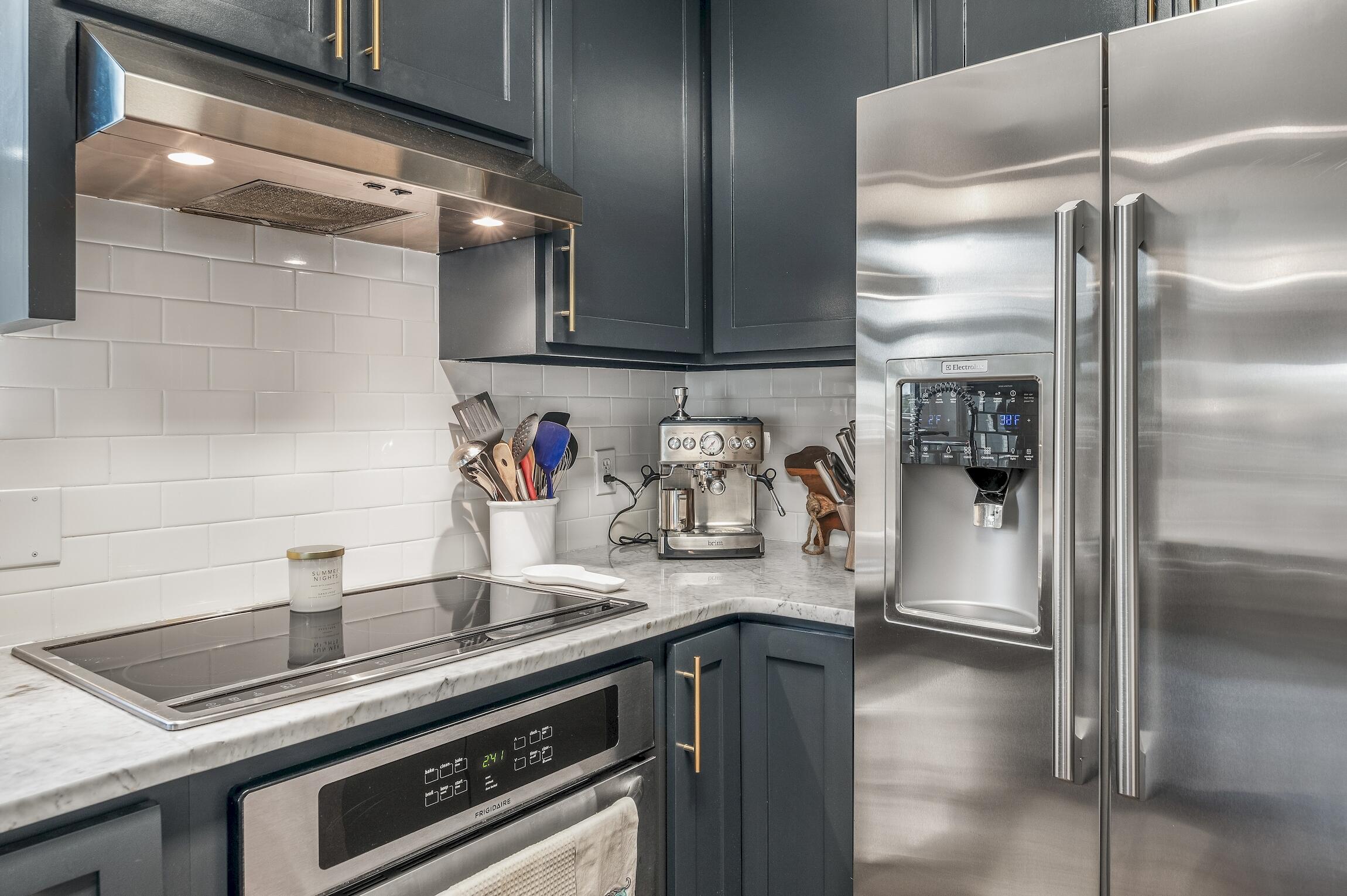 BEACHSIDE VILLAS CONDO - Residential