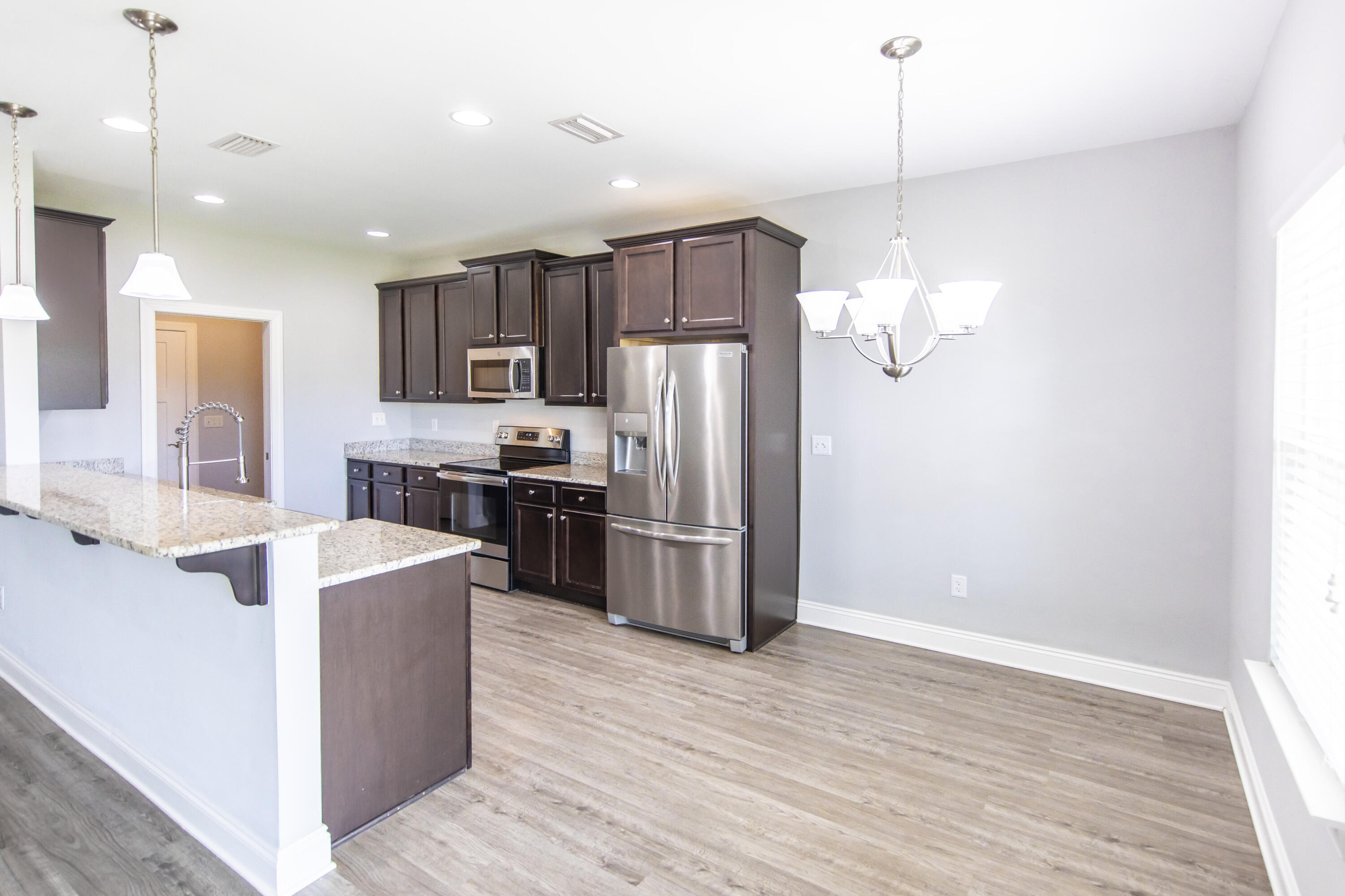 CROSS CREEK - Residential