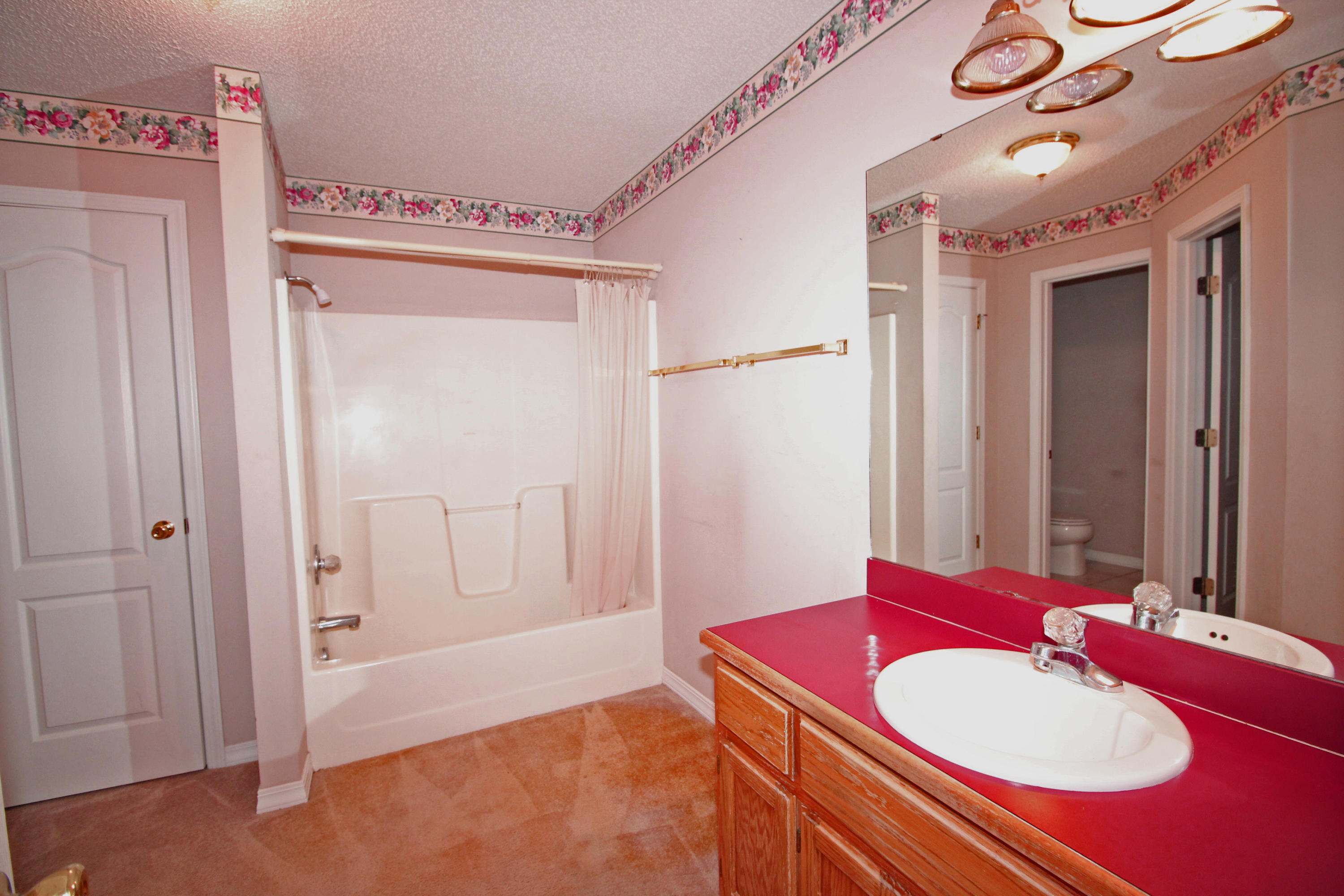 DOGWOOD ESTATES 1ST ADDN - Residential