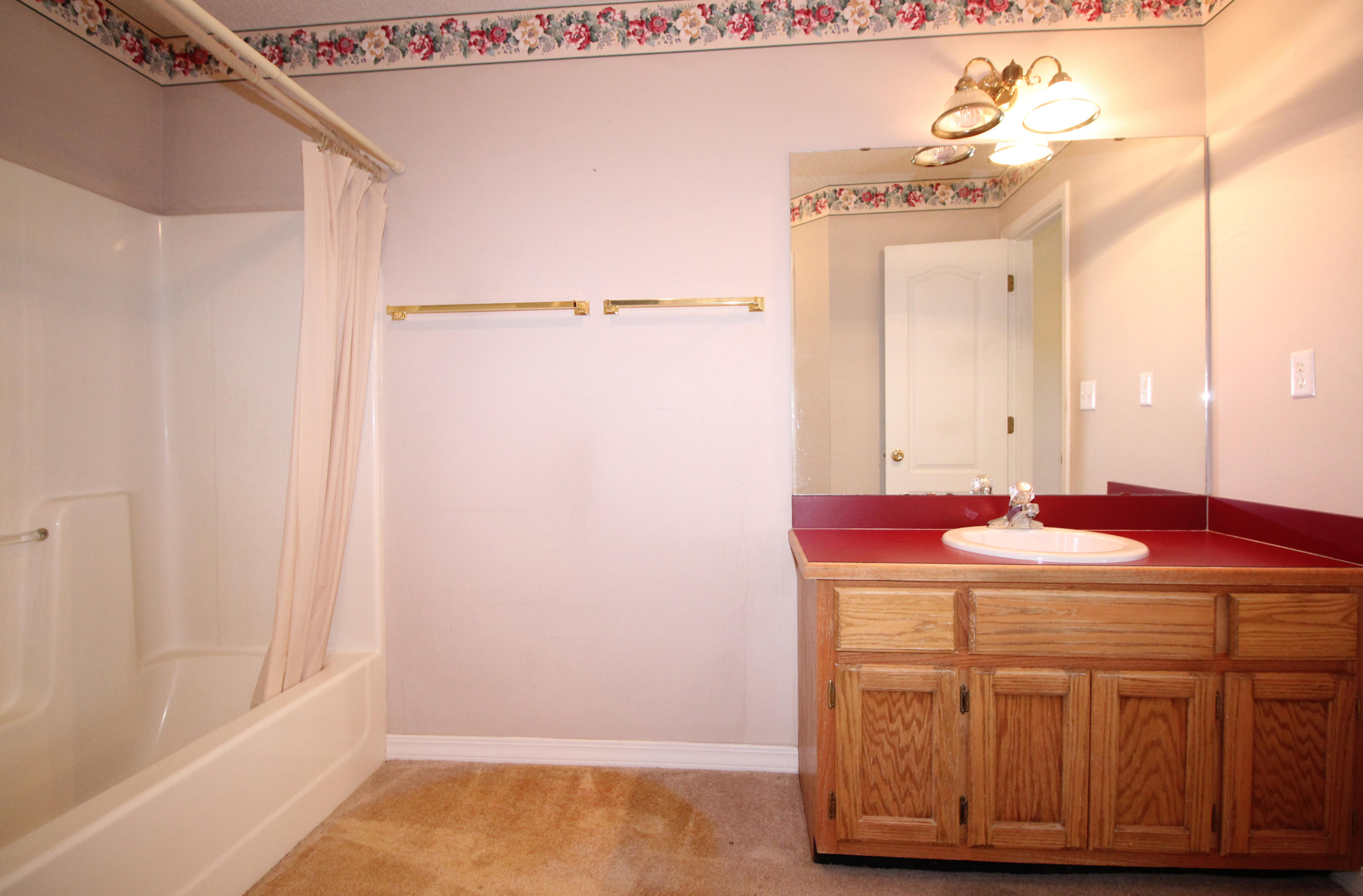 DOGWOOD ESTATES 1ST ADDN - Residential