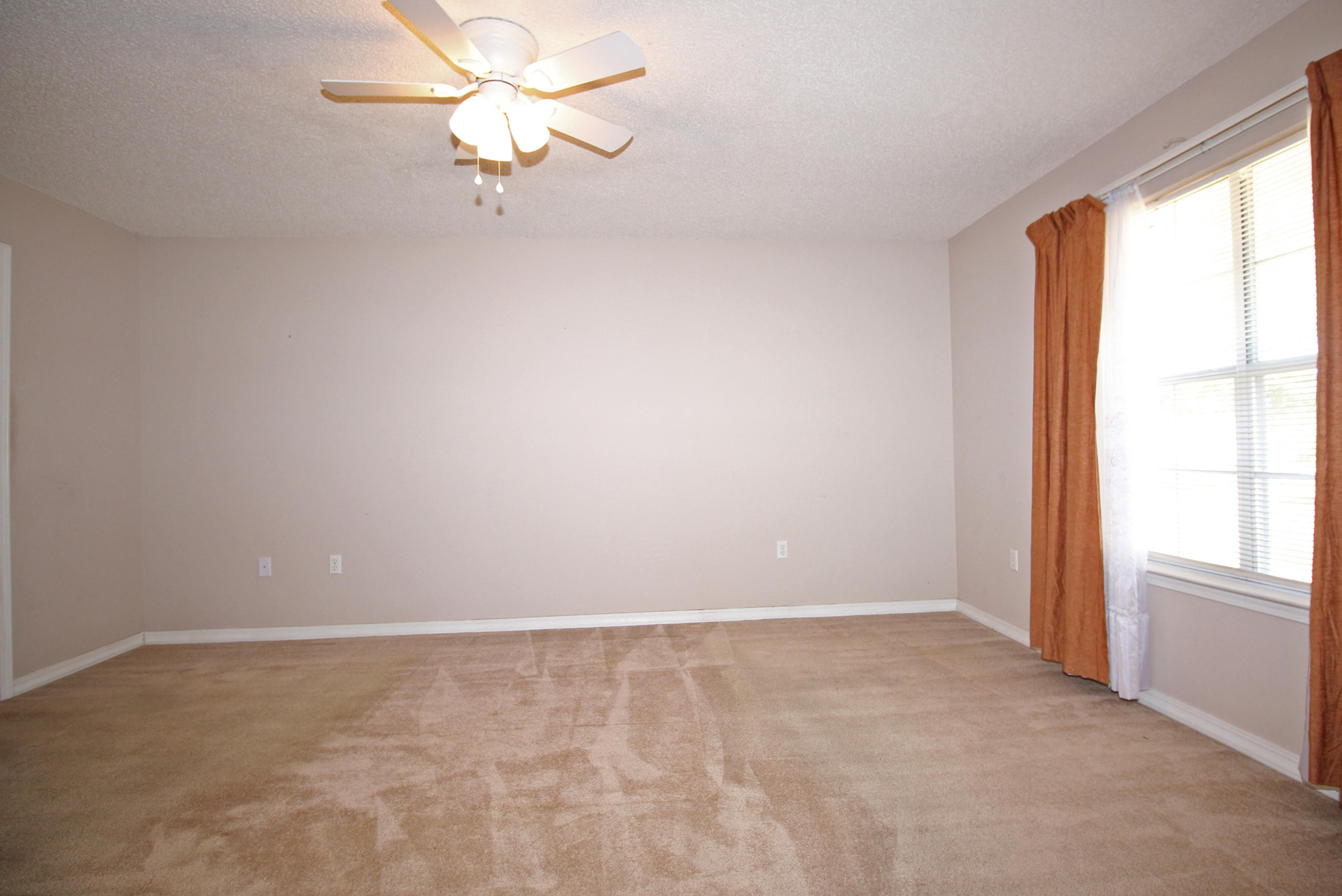 DOGWOOD ESTATES 1ST ADDN - Residential