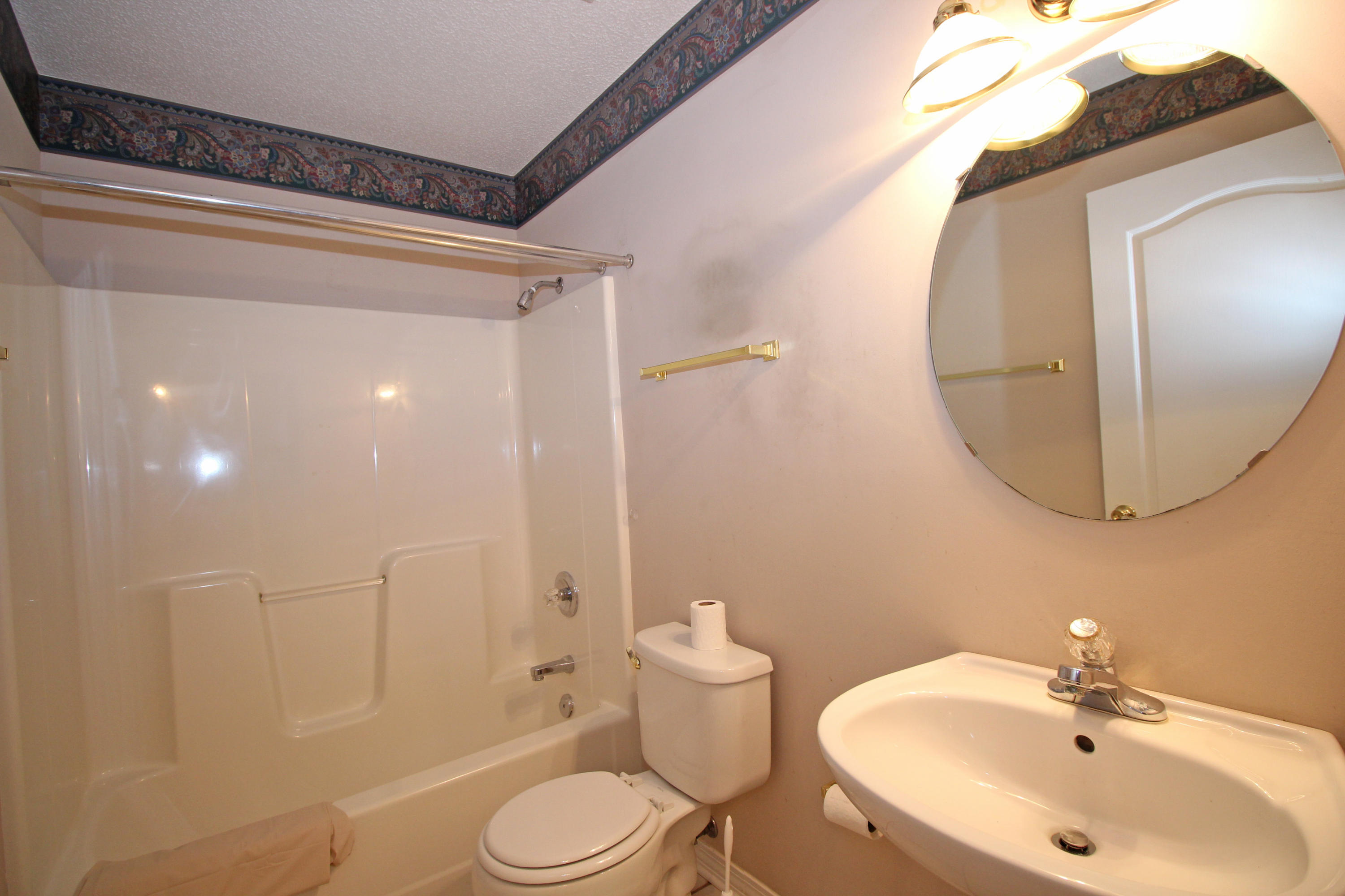 DOGWOOD ESTATES 1ST ADDN - Residential