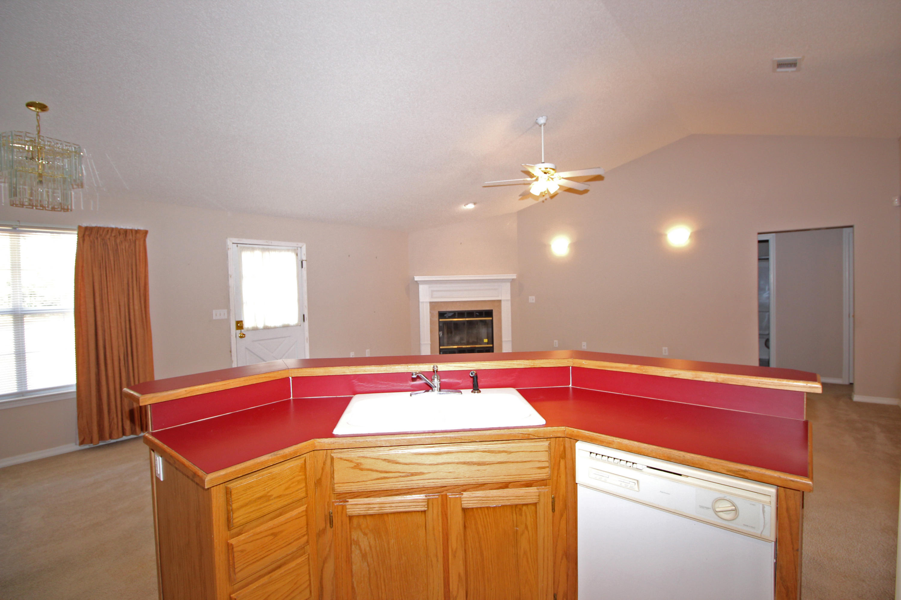 DOGWOOD ESTATES 1ST ADDN - Residential