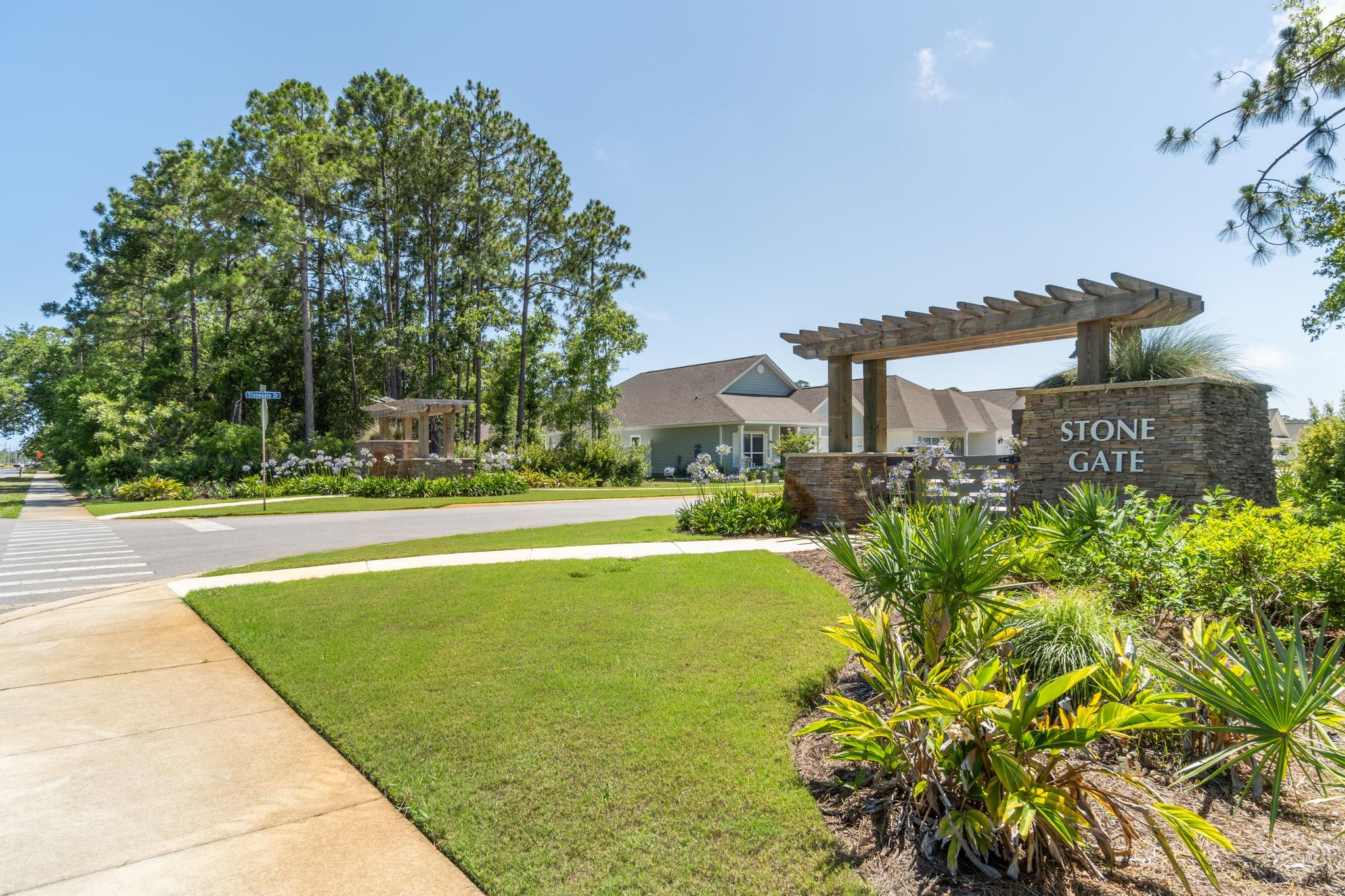 STONEGATE - Residential