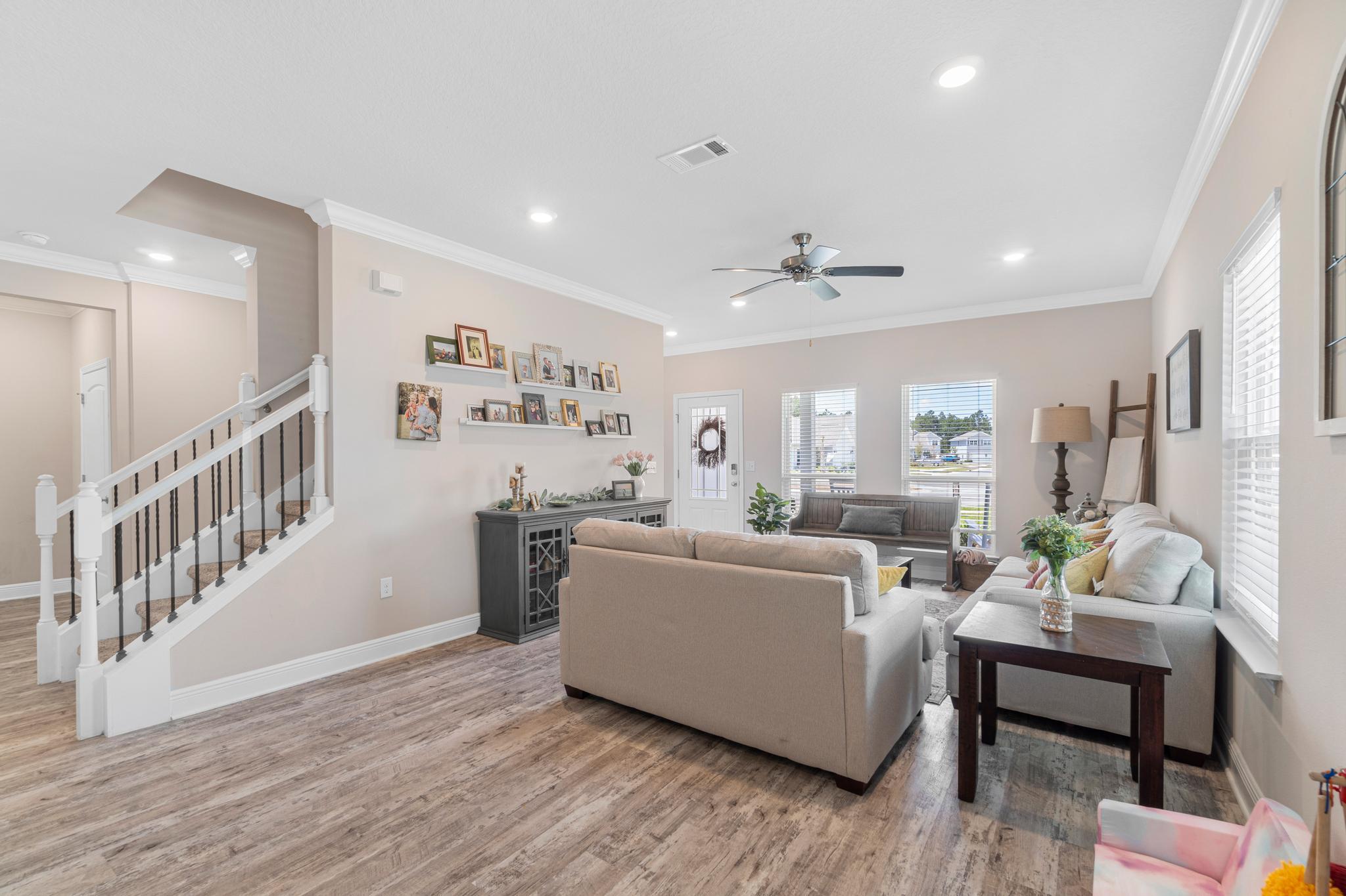 STONEGATE - Residential