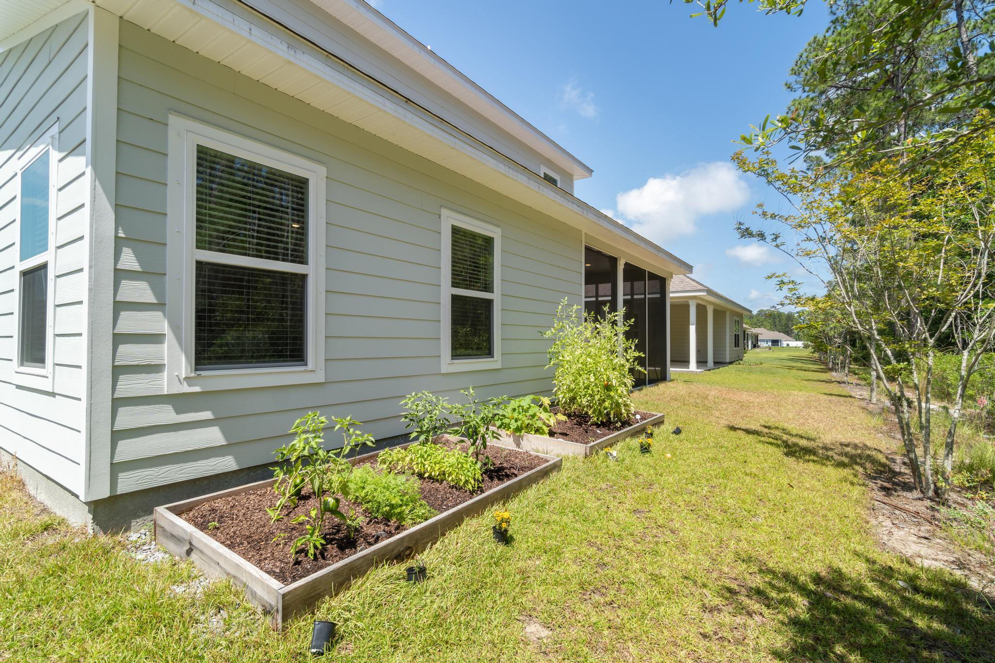 STONEGATE - Residential