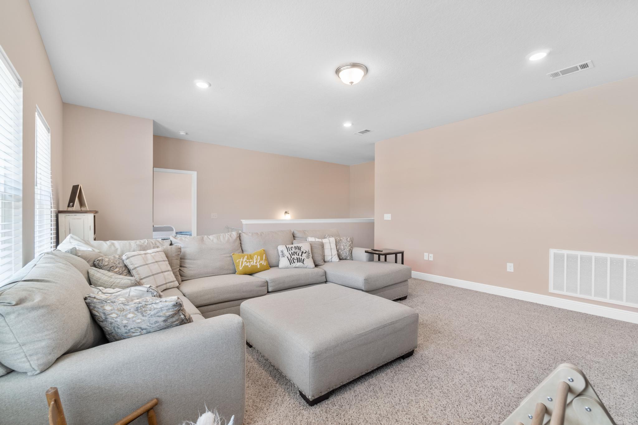 STONEGATE - Residential