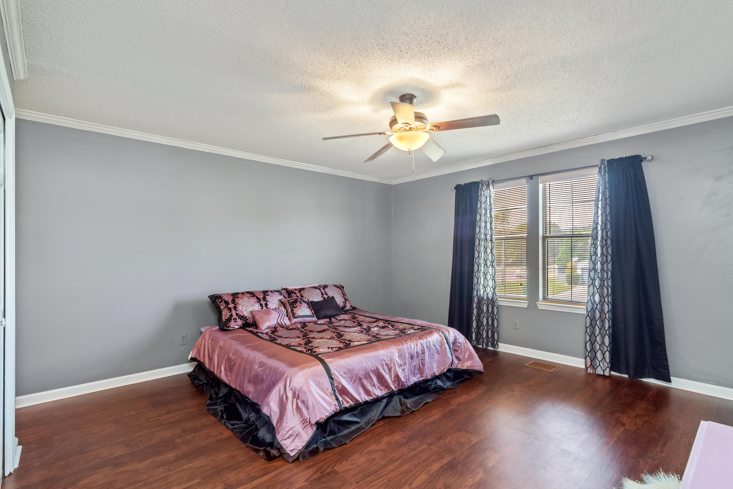 COUNTRY VILLAS - Residential