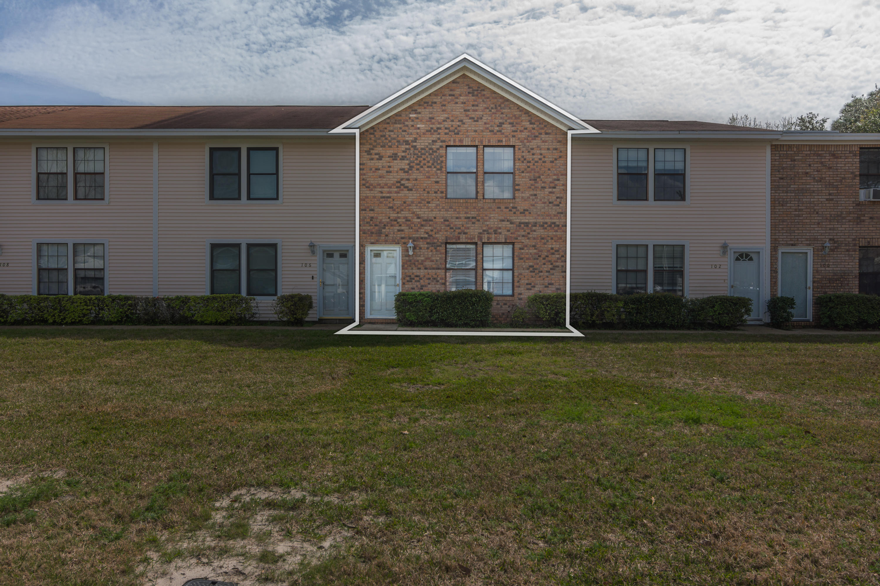 COUNTRY VILLAS - Residential